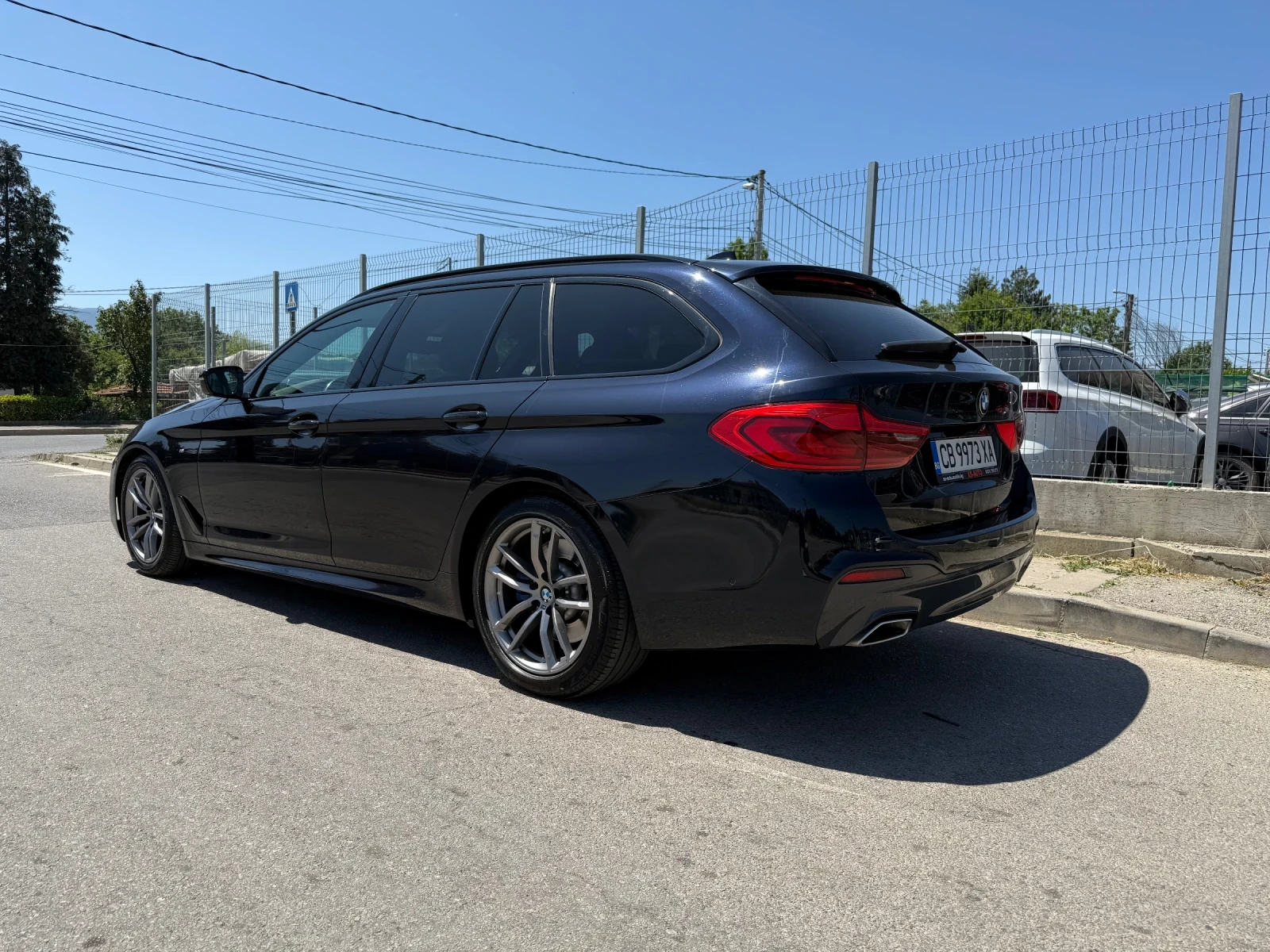 BMW 525 2.0D EURO 6 129000КМ M- ПАКЕТ  БАРТЕР - изображение 5