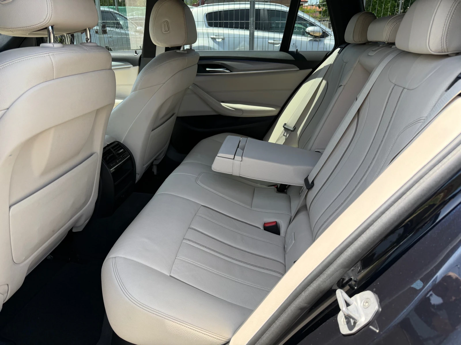 BMW 525 2.0D EURO 6 129000КМ M- ПАКЕТ  БАРТЕР | Mobile.bg — изображение 12