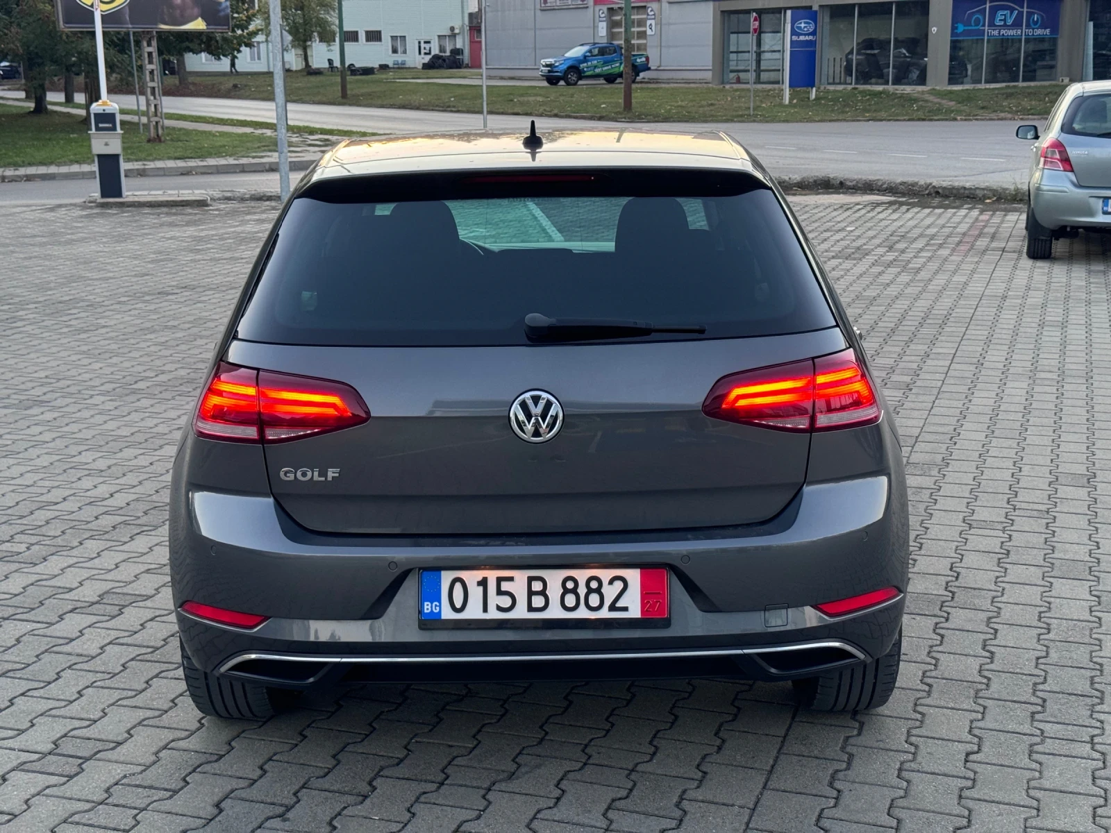 VW Golf FACELIFT! 1.6-116 TDI/  Дистроник! - изображение 5