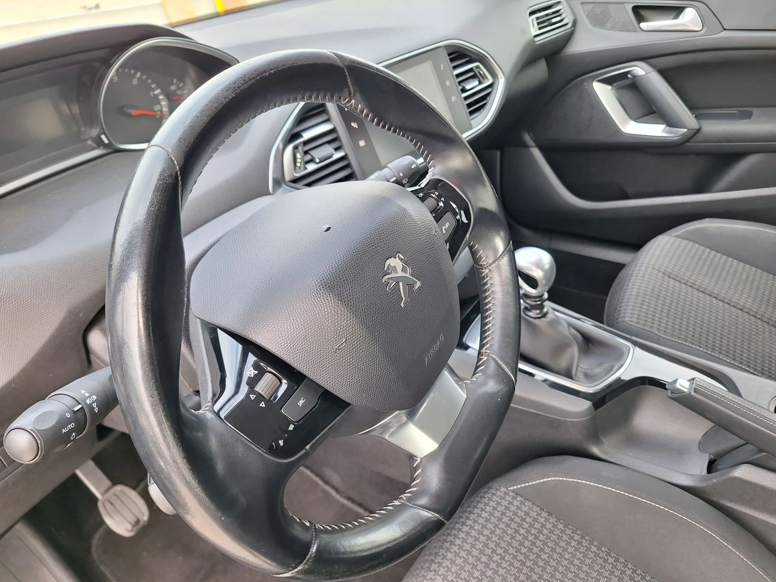 Peugeot 308 1600кб 120кс 6 скорости - изображение 9