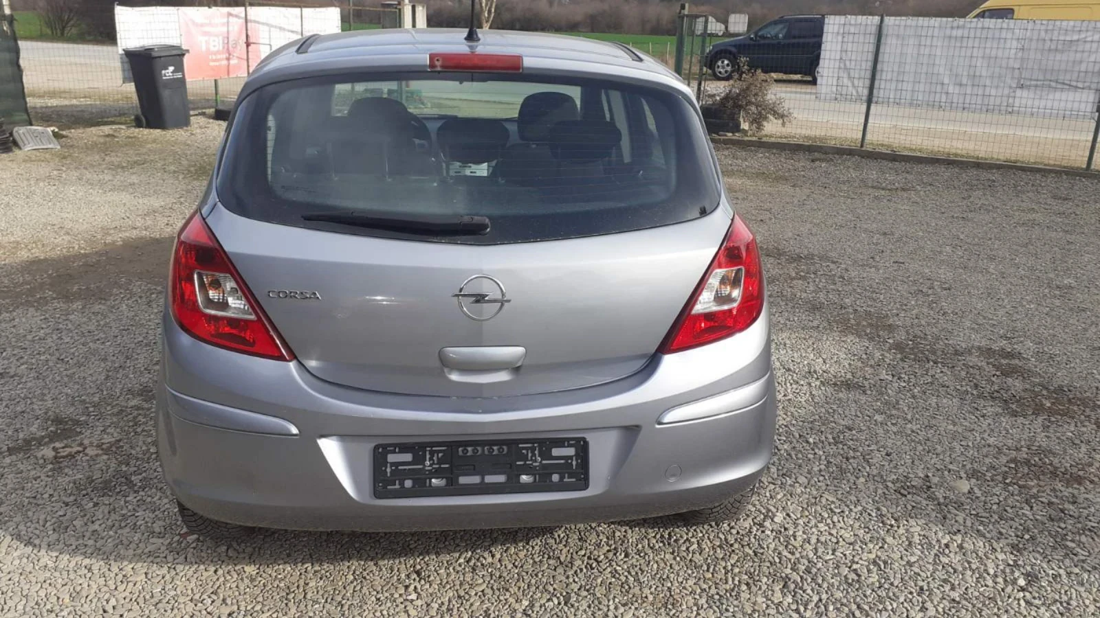 Opel Corsa 1.2i klimatik  - изображение 6