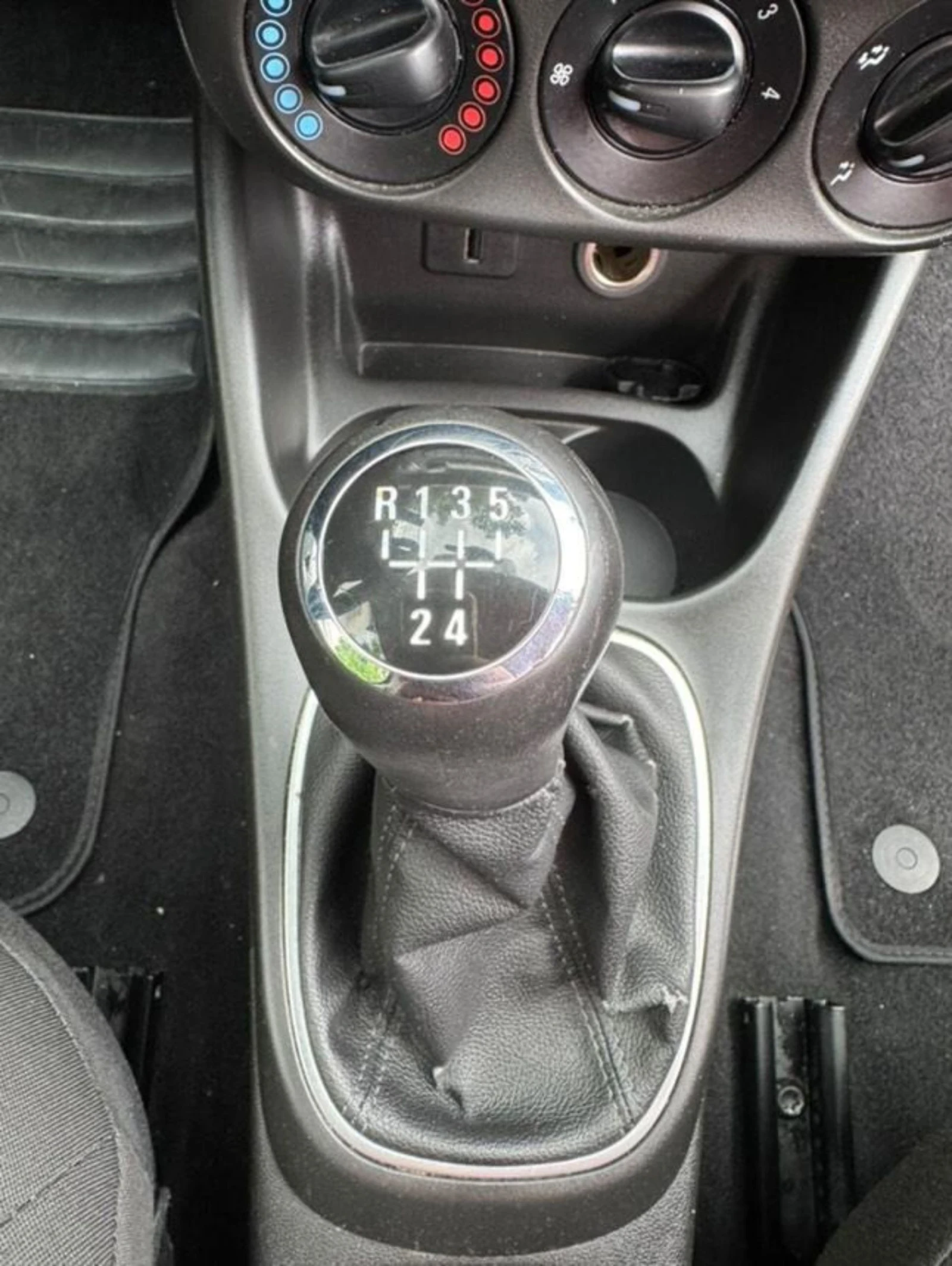 Opel Corsa  - изображение 9