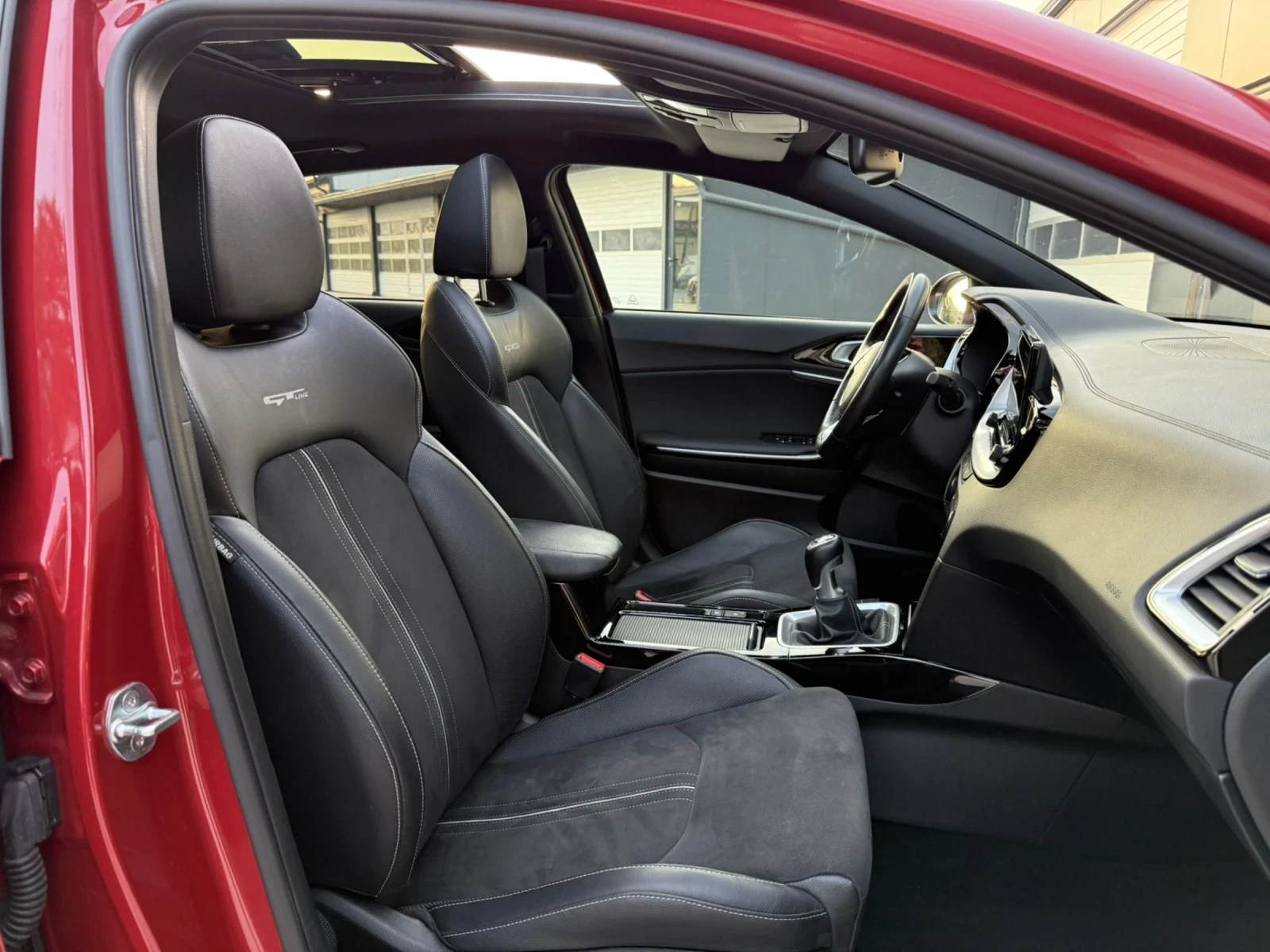Kia Ceed 120hp T-GDI GT-Line EU6 - изображение 8