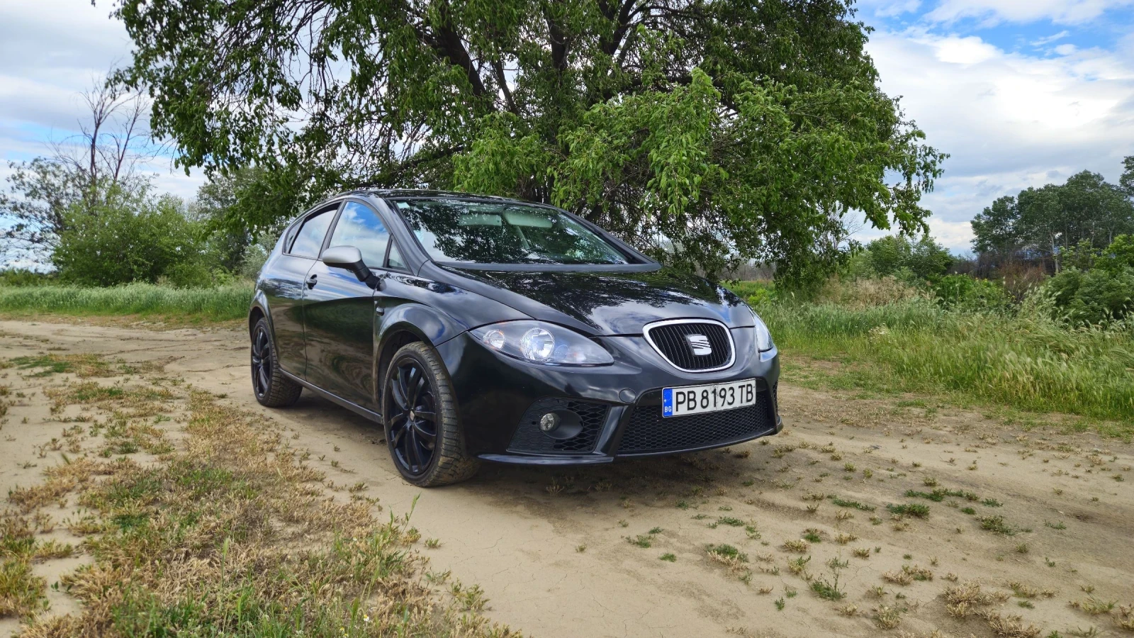 Seat Leon Seat Leon FR   Лимитирана серия  213 от 300 - изображение 2