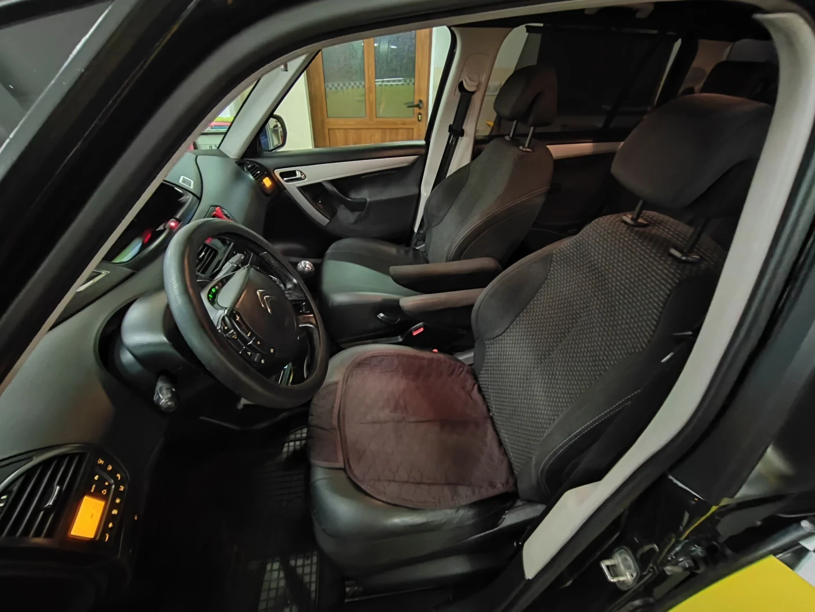 Citroen Grand C4 Picasso  - изображение 10