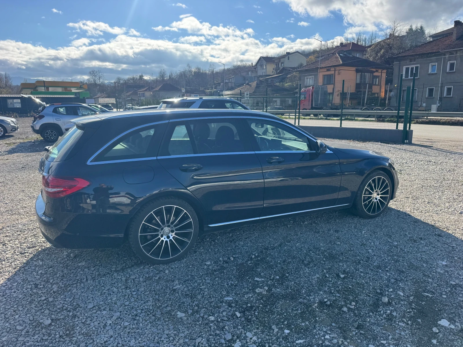 Mercedes-Benz C 220 2.2Turbo.HYBRID - изображение 5