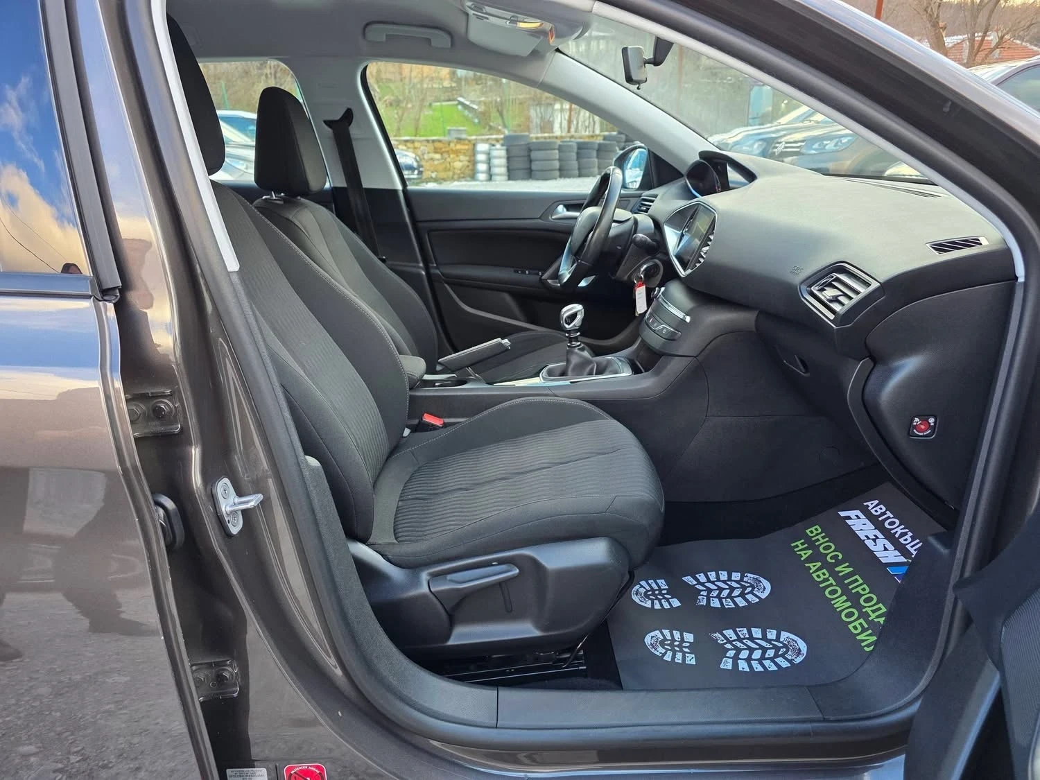 Peugeot 308 1.6HDI 120K.C. / НАВИГАЦИЯ / КЛИМАТРОНИК / - изображение 8