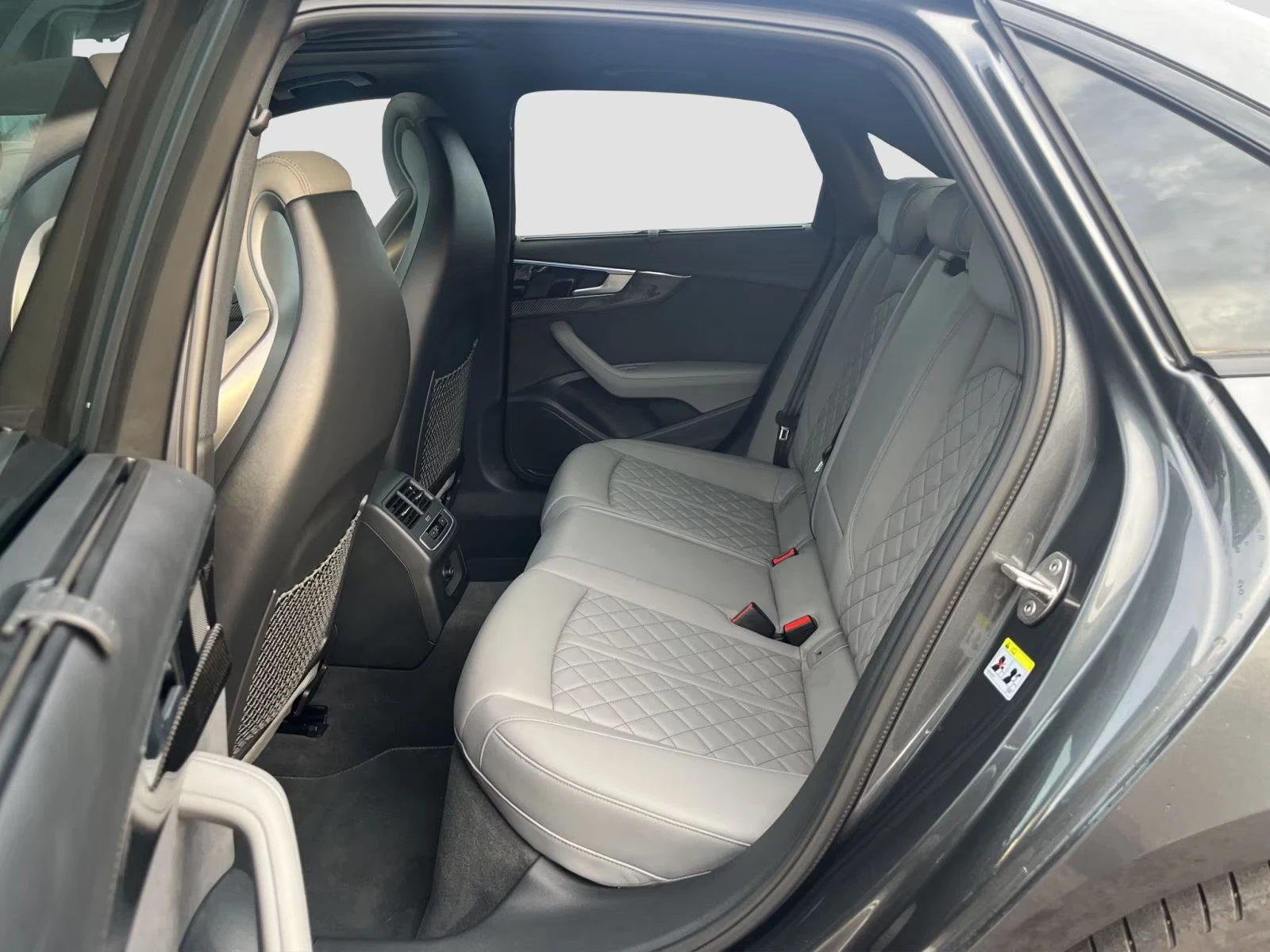 Audi A4 40TFSI/204HP/QUATTRO/S-LINE/S-TRONIC/360/930v | Mobile.bg � ����������� 12