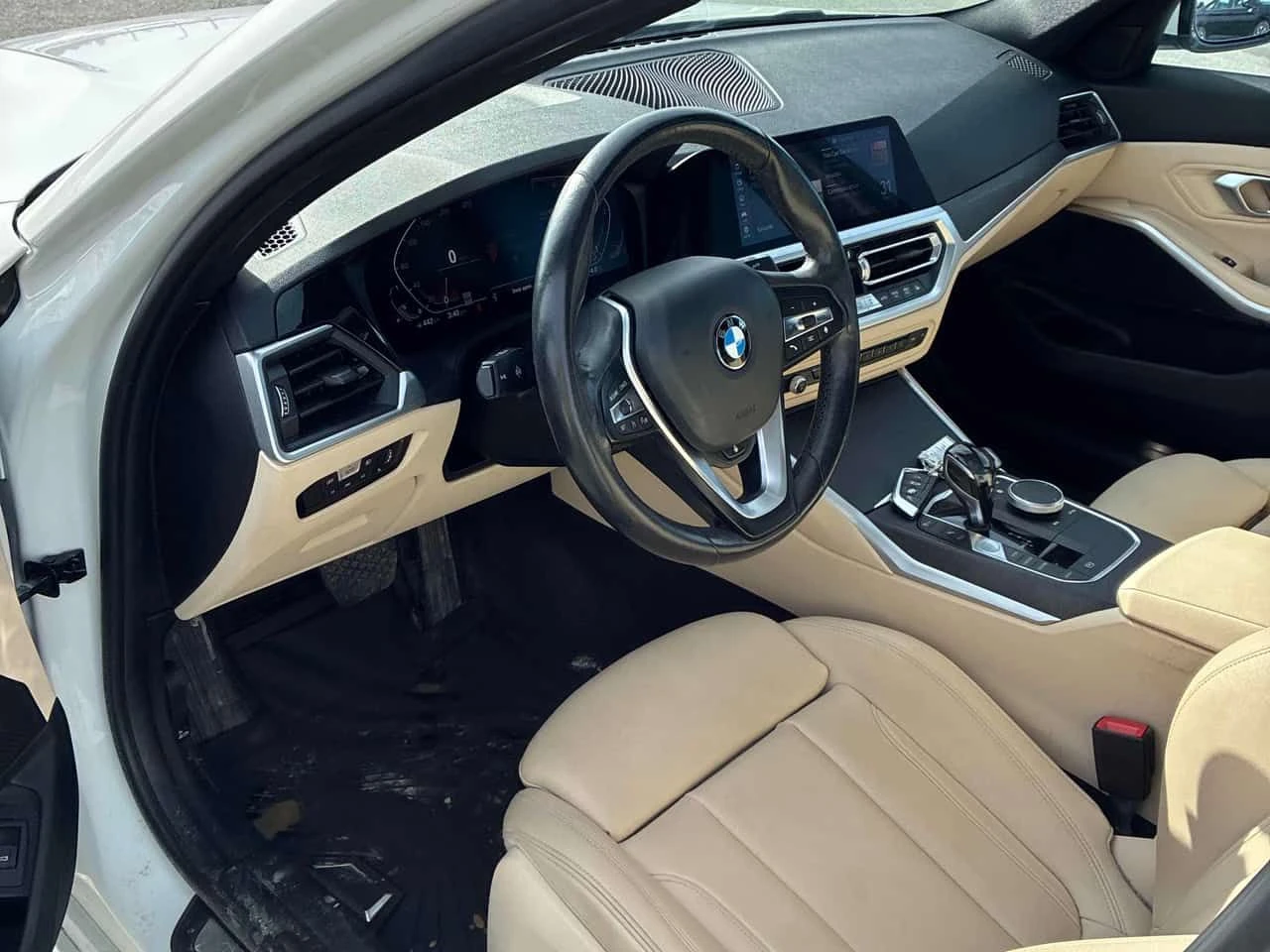 BMW 330 *  xDrive * 2 КЛЮЧА * КАМЕРА * ПОДГРЕВ * ПАМЕТ, снимка 5 - Автомобили и джипове - 54047322