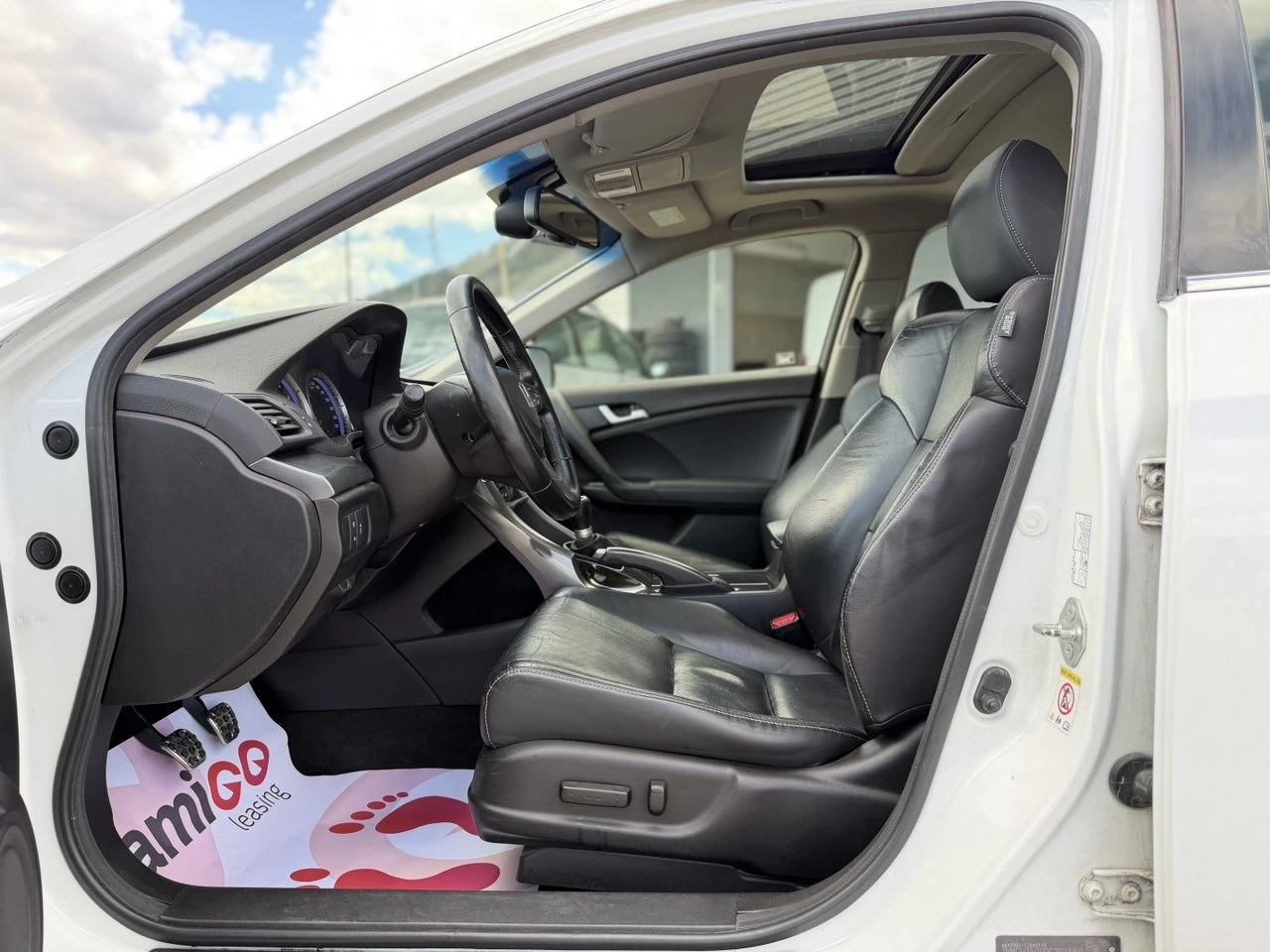 Honda Accord 2.2 i-DTEC , снимка 9 - Автомобили и джипове - 54140524