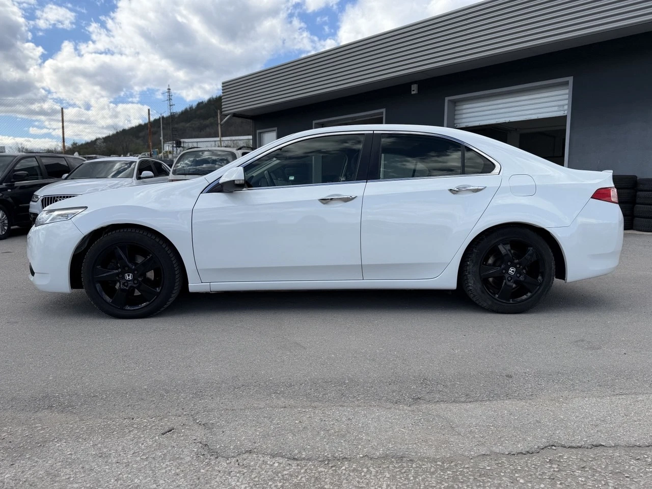 Honda Accord 2.2 i-DTEC , снимка 8 - Автомобили и джипове - 54140524