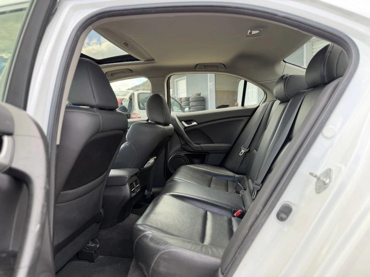 Honda Accord 2.2 i-DTEC , снимка 11 - Автомобили и джипове - 54140524