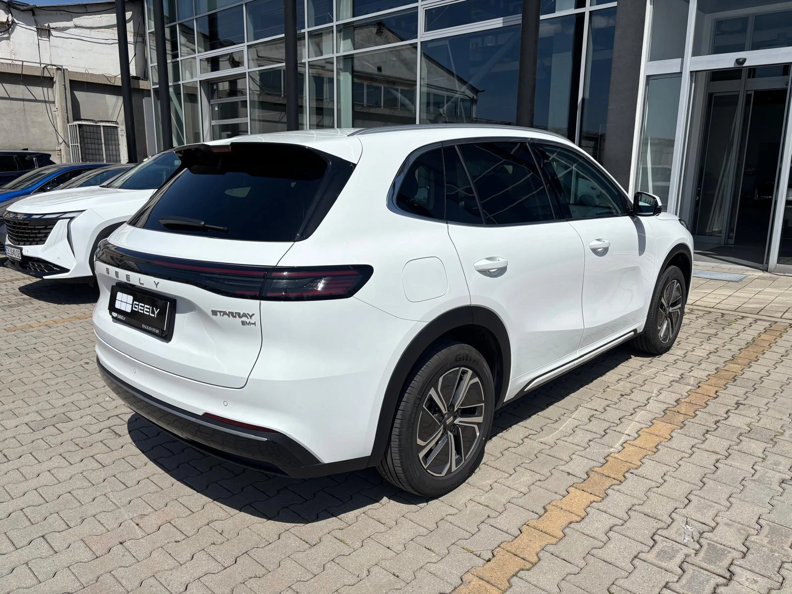 Geely Starray EM-i Plug in Hybrid MAX | Mobile.bg � ����������� 4
