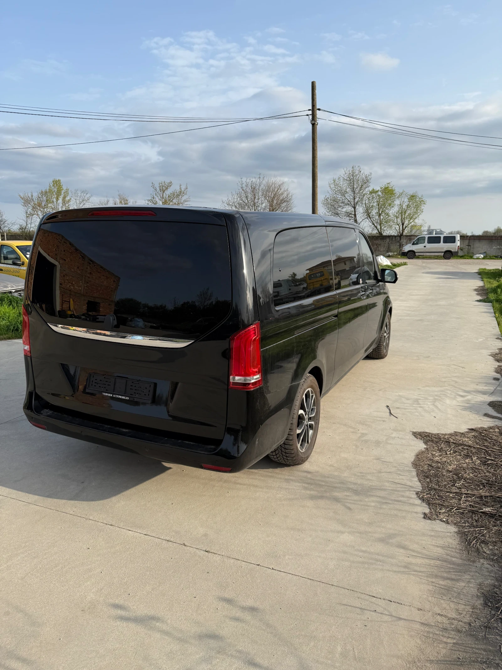 Mercedes-Benz V 300, снимка 4 - Автомобили и джипове - 54360884