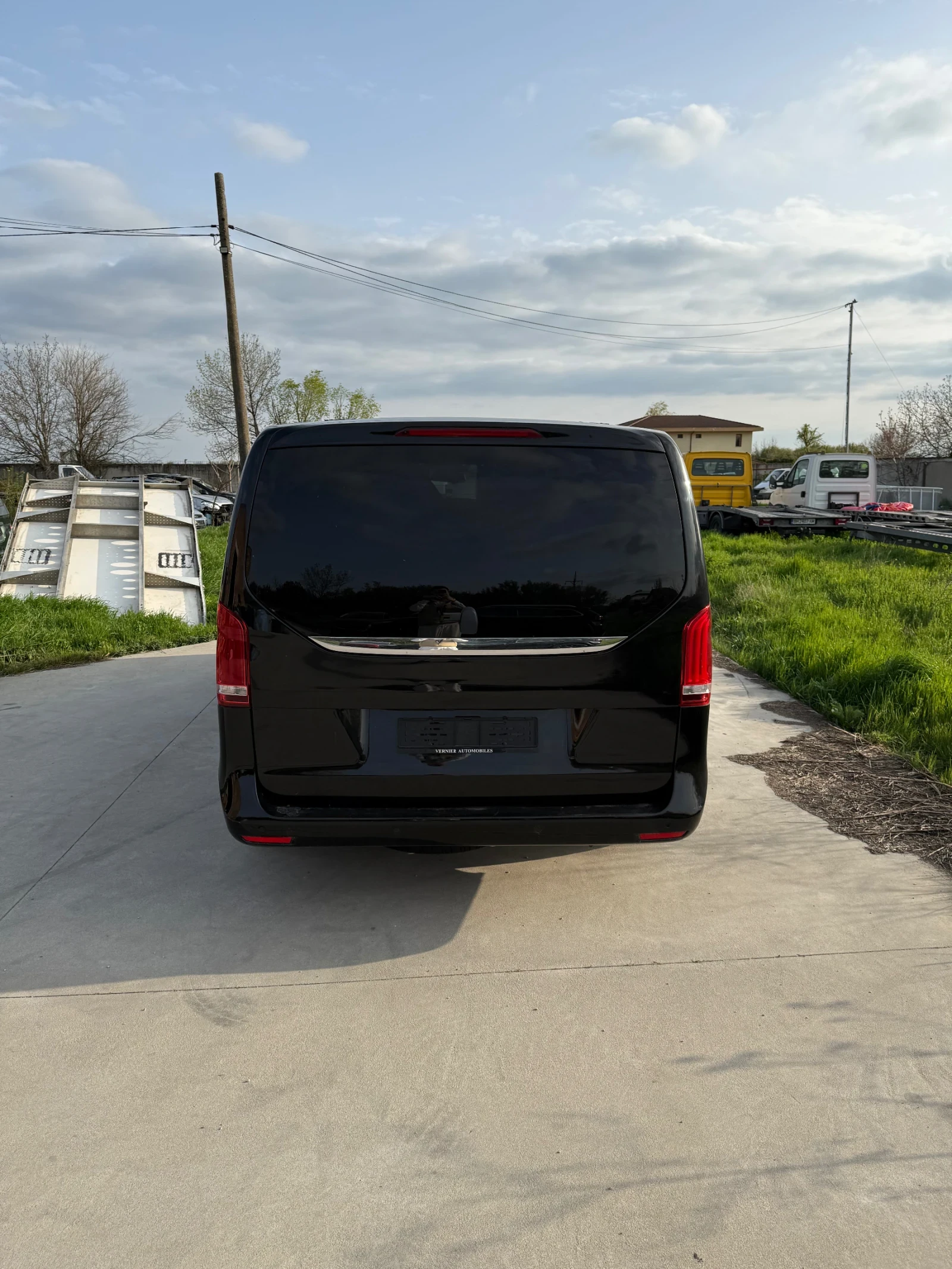 Mercedes-Benz V 300, снимка 5 - Автомобили и джипове - 54360884