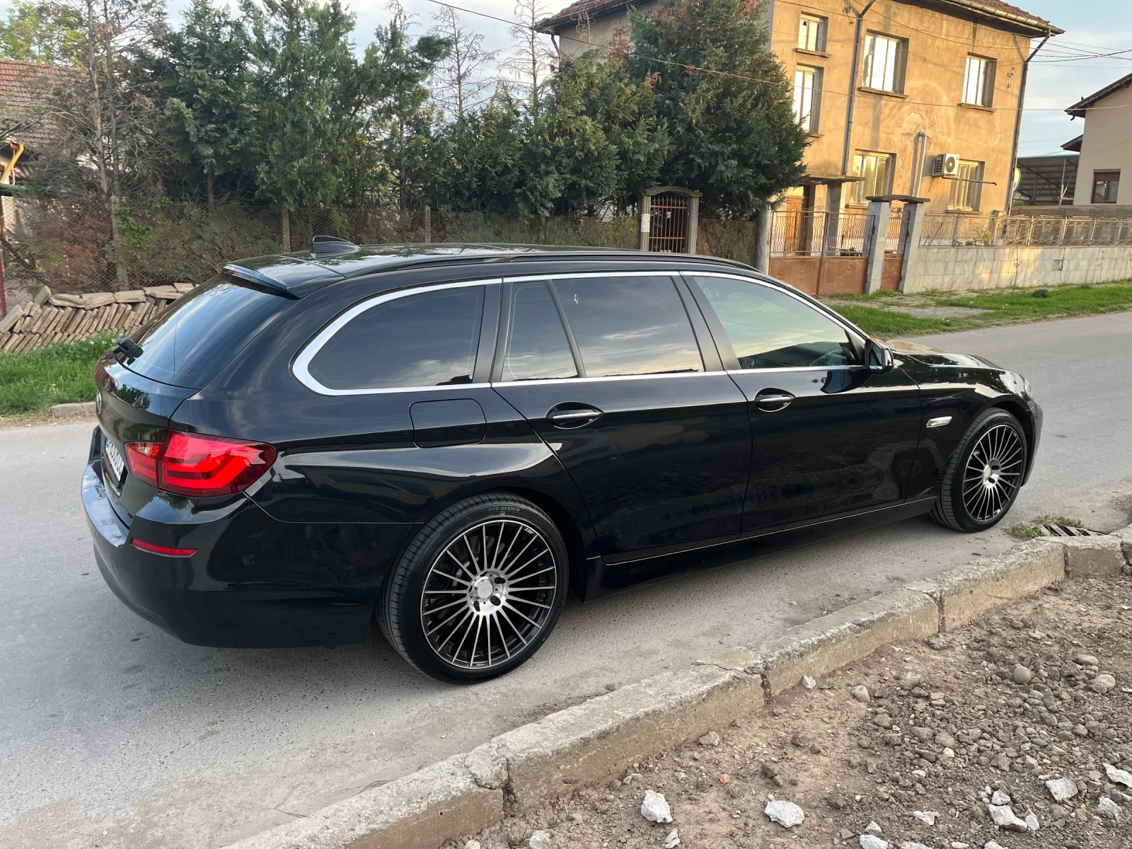 BMW 530 530xd, снимка 3 - Автомобили и джипове - 54382006
