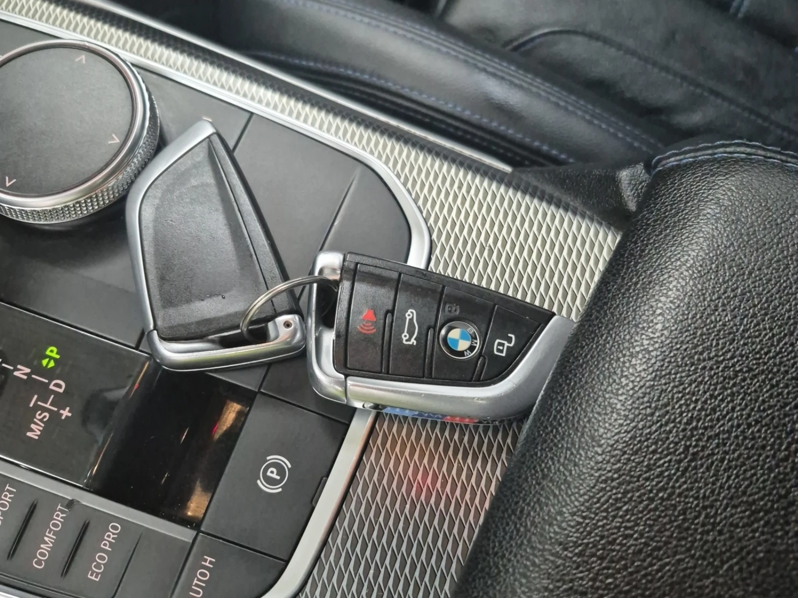 BMW 340 М340i xDrive/HUD/H&K/, снимка 15 - Автомобили и джипове - 54688763