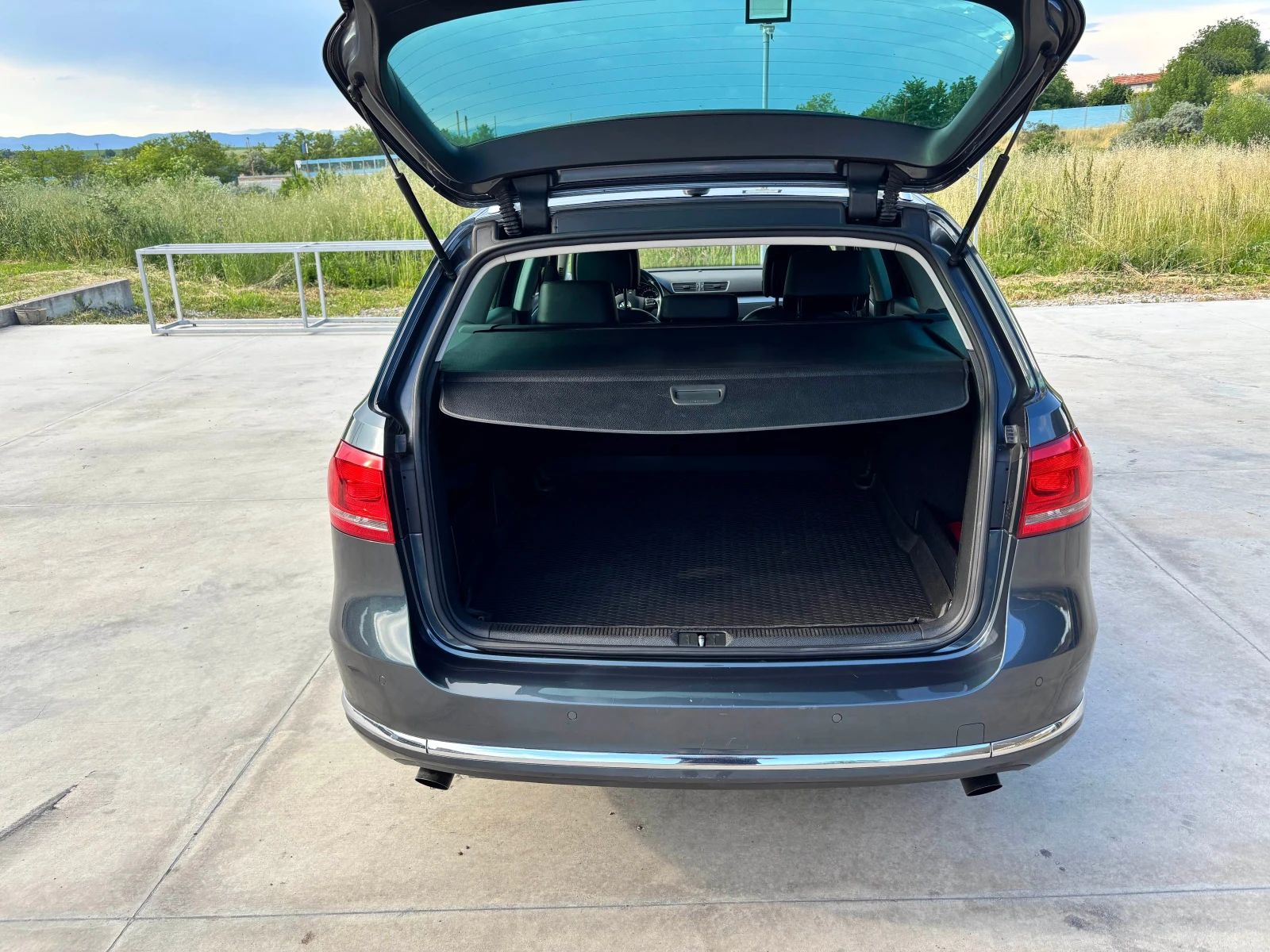 VW Passat 2.0TDI 4X4, снимка 8 - Автомобили и джипове - 54730917