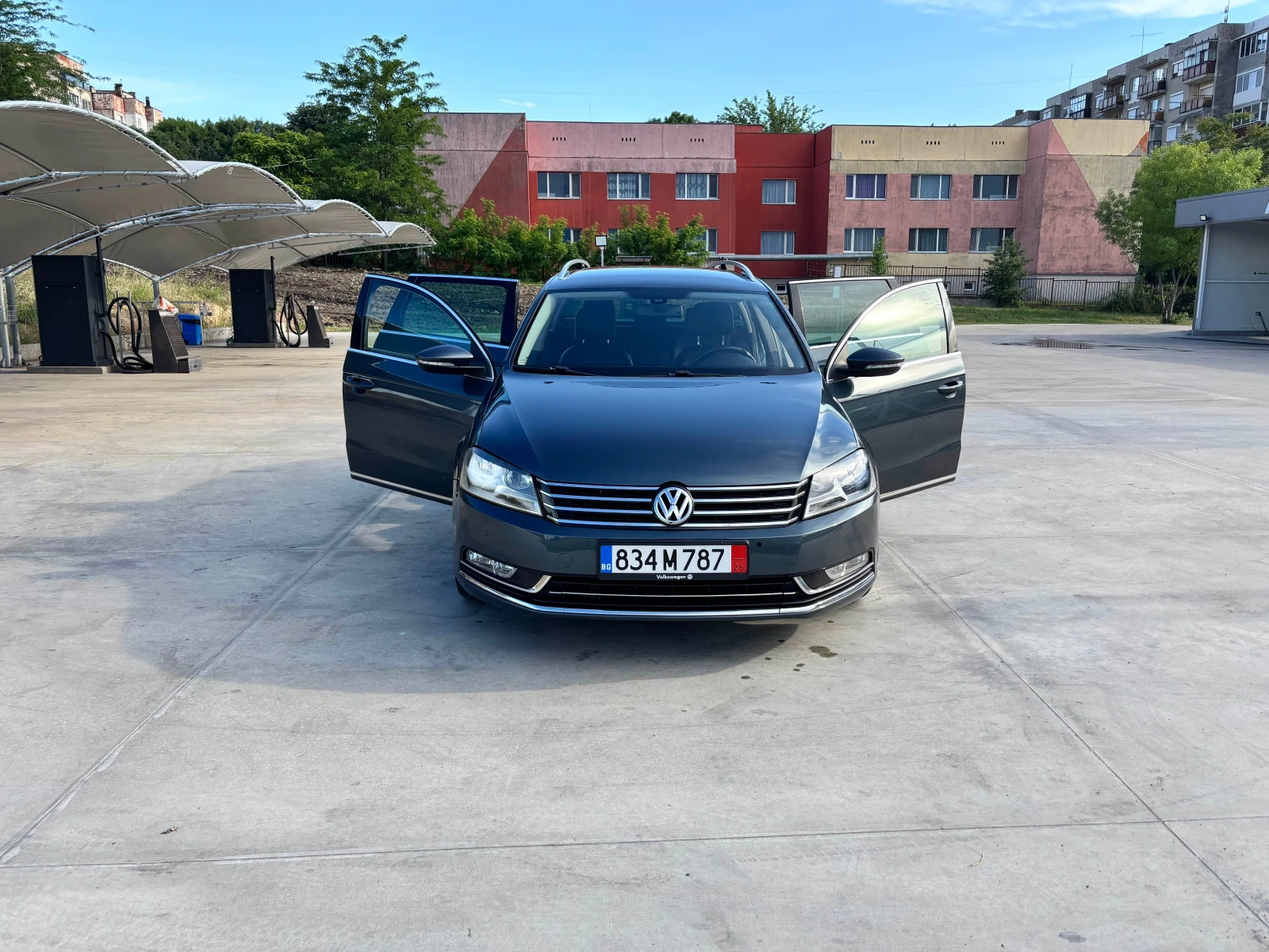 VW Passat 2.0TDI 4X4, снимка 2 - Автомобили и джипове - 54730917