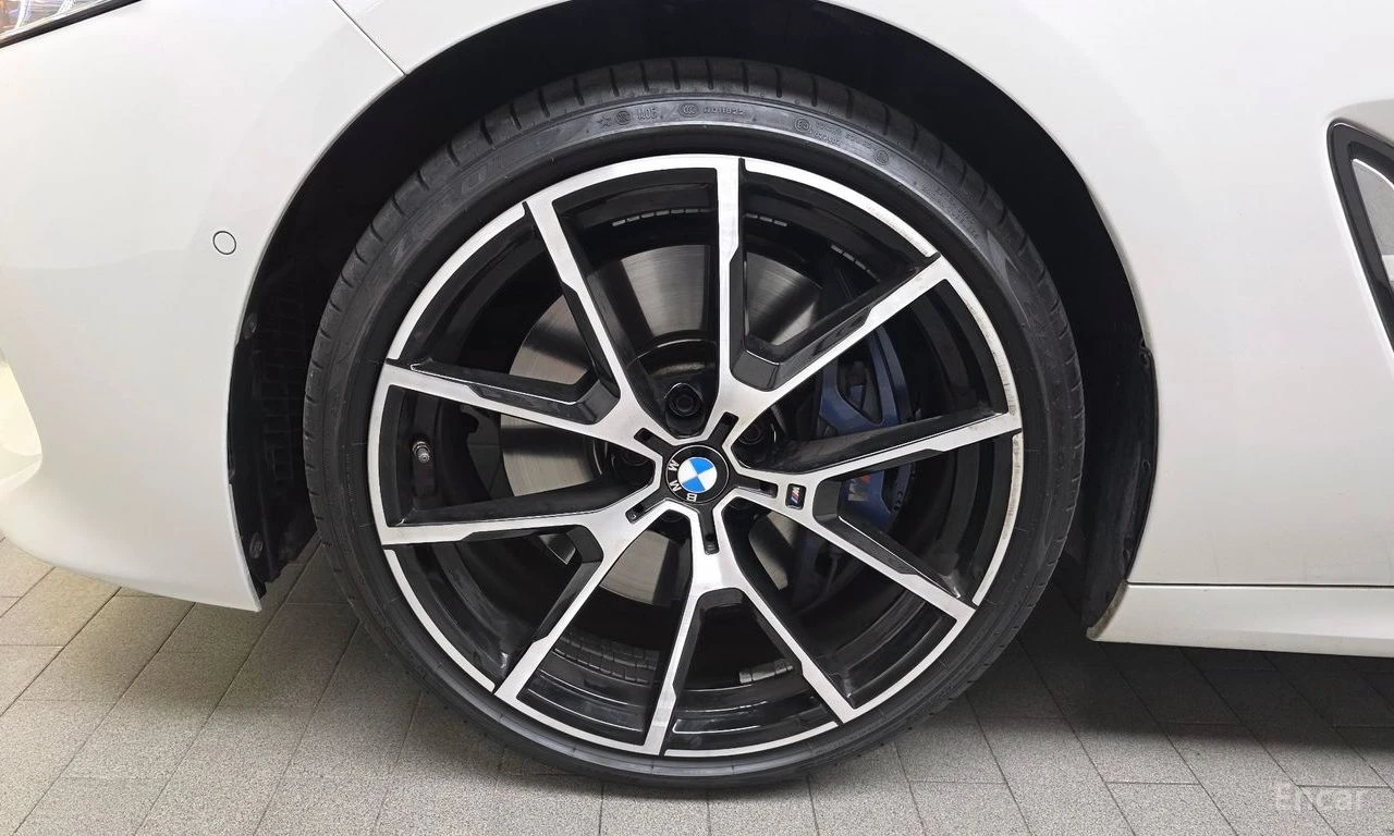 BMW 840 XDRIVE* MSPORT* DISTRONIC* ПОДГРЕВ* ОБДУХВАНЕ* 360, снимка 15 - Автомобили и джипове - 54958184