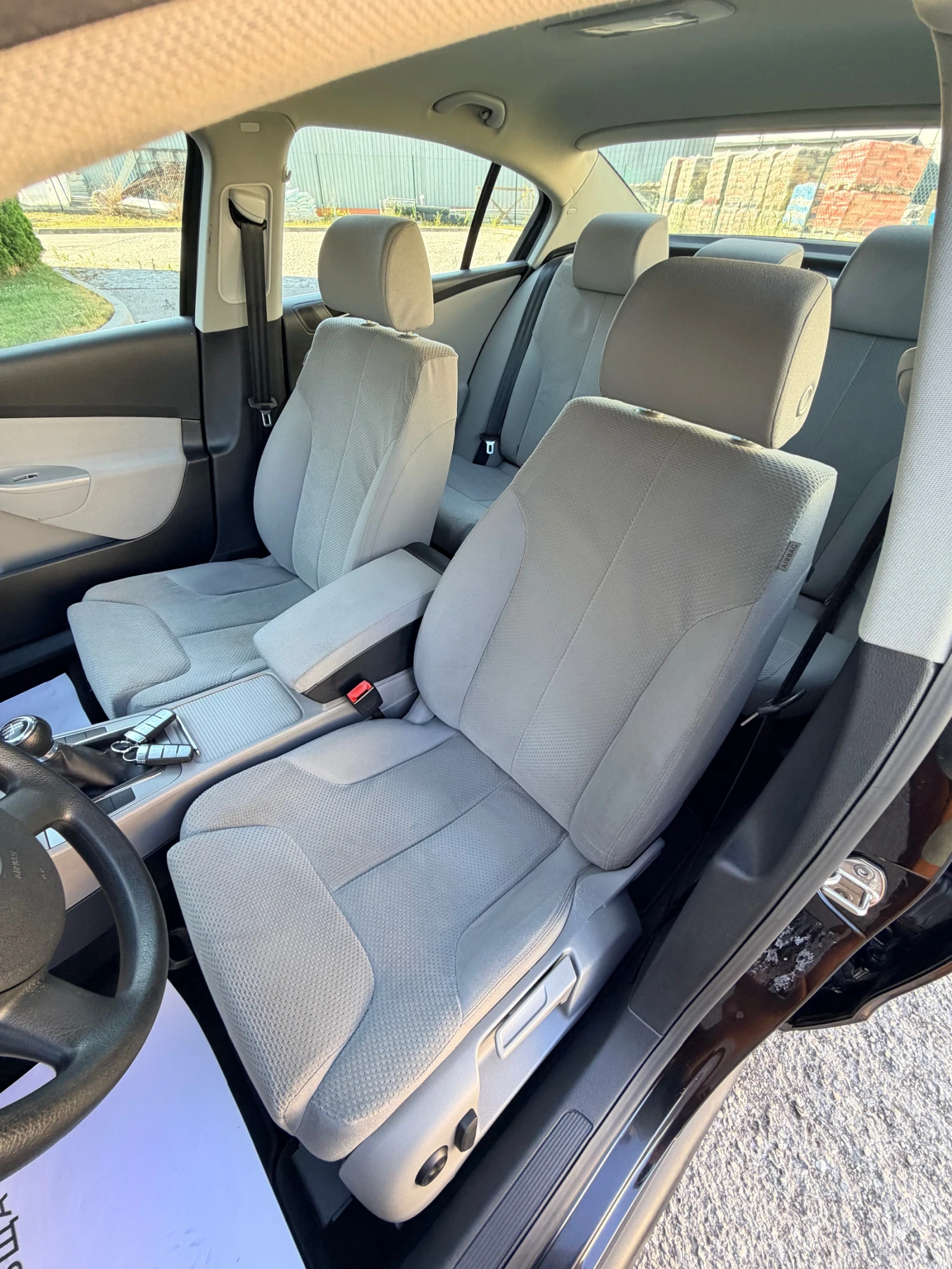 VW Passat 1.9 TDI/105 Коня/НОВ ВНОС ИТАЛИЯ/200 000 Хил.км, снимка 12 - Автомобили и джипове - 55236246