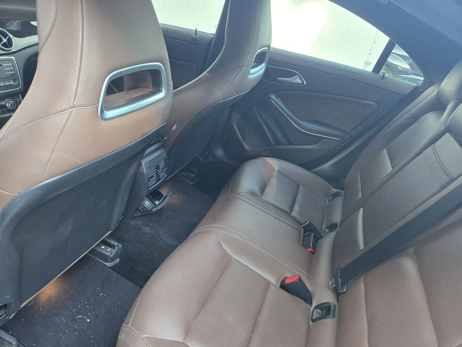 Mercedes-Benz CLA 250, снимка 10 - Автомобили и джипове - 55258807