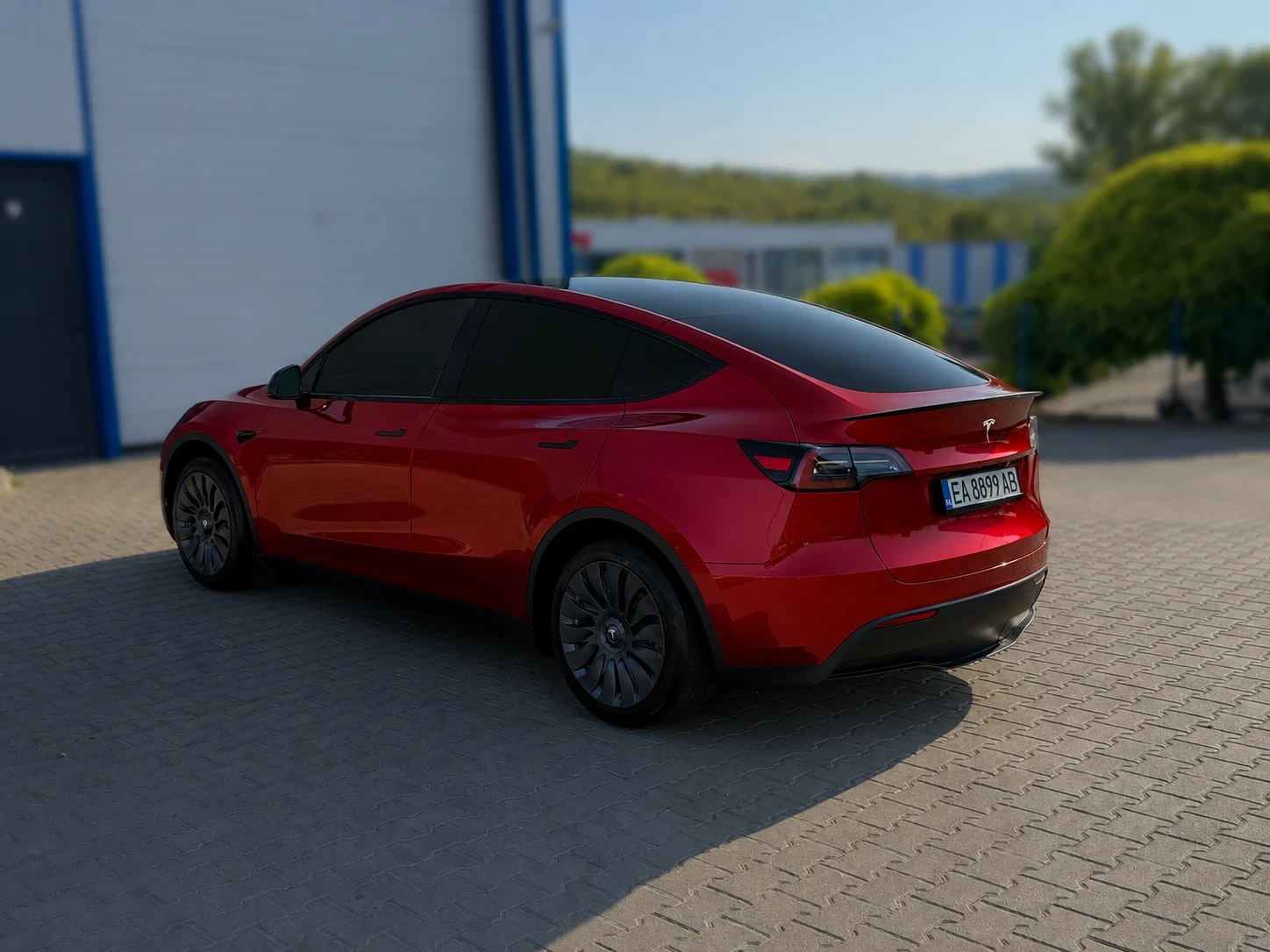 Tesla Model Y FSD 4 / 2024 / 56000 Хил км , снимка 2 - Автомобили и джипове - 55606551