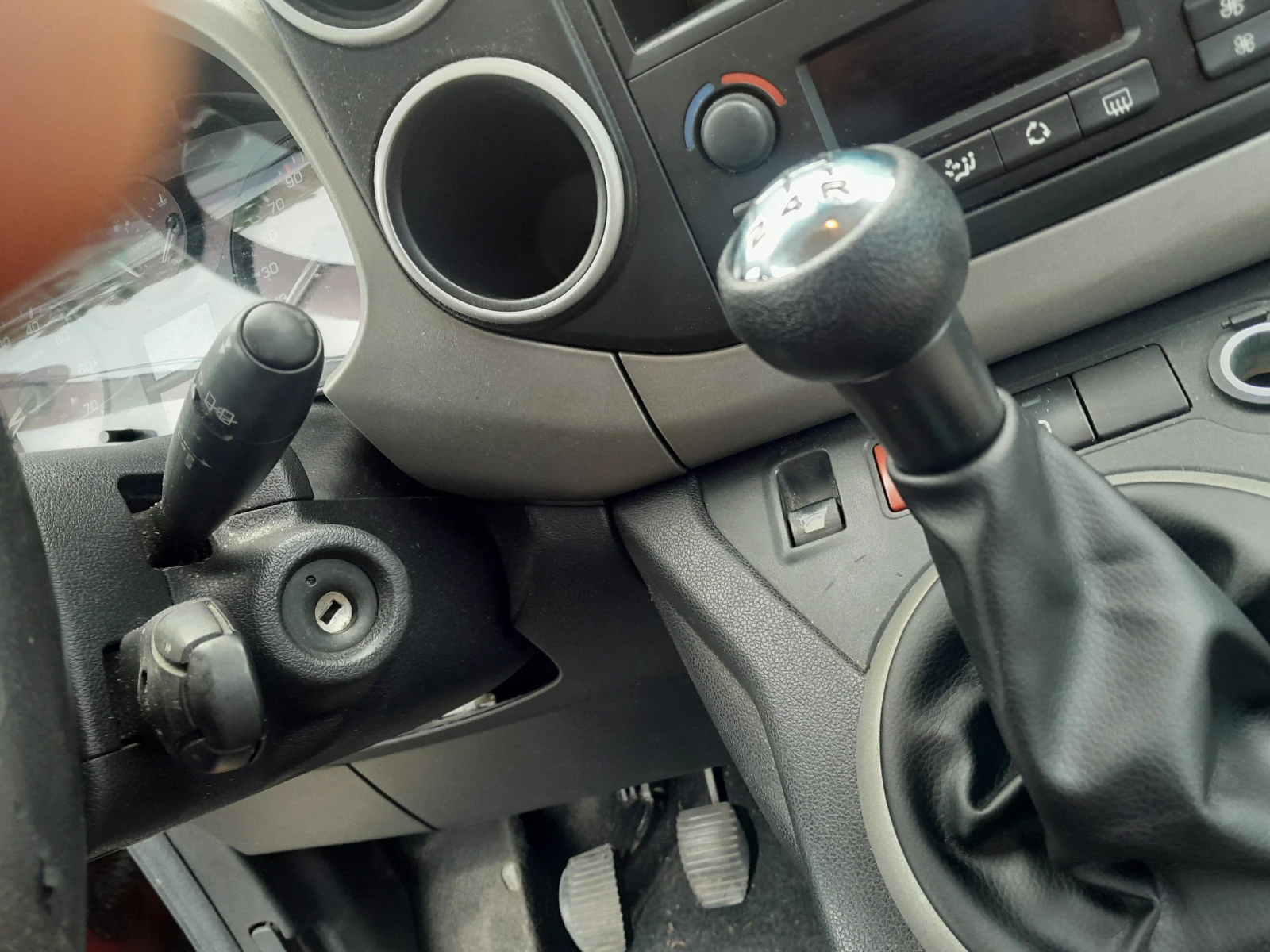 Citroen Berlingo 1.6 ГАЗ - БЕНЗИН , снимка 12 - Автомобили и джипове - 55803338