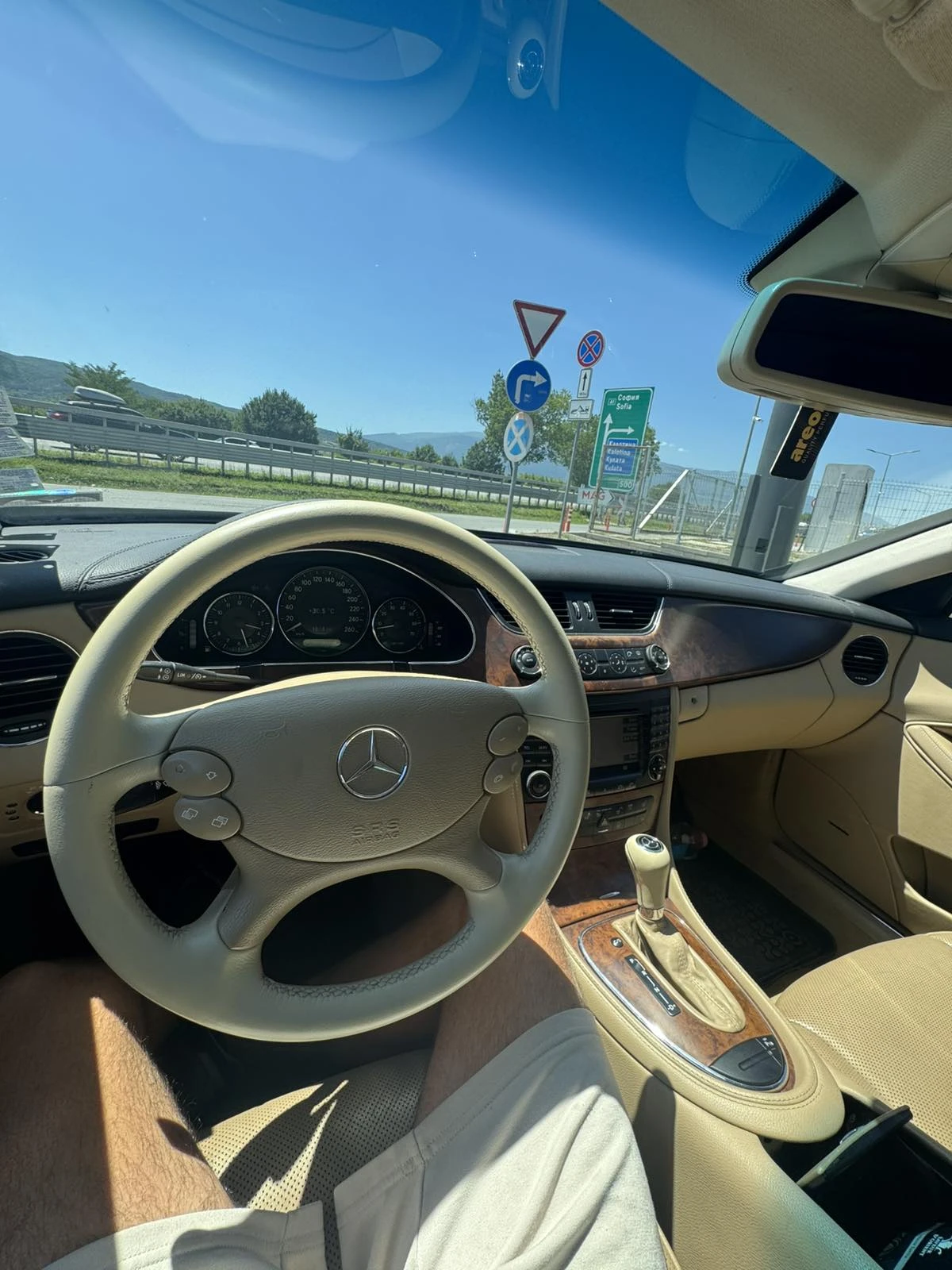 Mercedes-Benz CLS 350 350, снимка 9 - Автомобили и джипове - 56403100