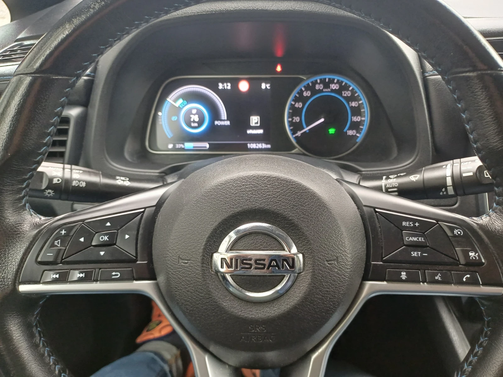 Nissan Leaf  SL 40 kWh , снимка 13 - Автомобили и джипове - 56463665