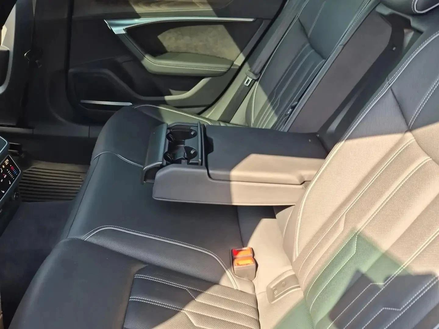 Audi A7, снимка 3 - Автомобили и джипове - 56706448
