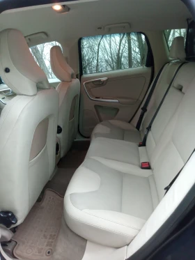 Volvo XC60 2.4 D3 4х4 , снимка 5