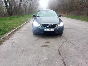 Volvo XC60 2.4 D3 4х4 , снимка 8
