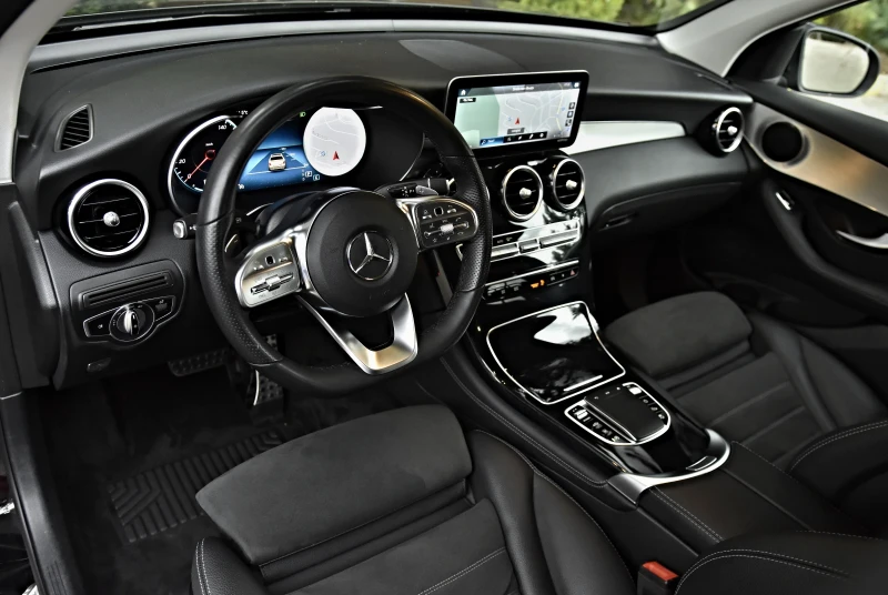 Mercedes-Benz GLC 220 ///AMG/// DIGITAL 9G, снимка 8 - Автомобили и джипове - 47612969