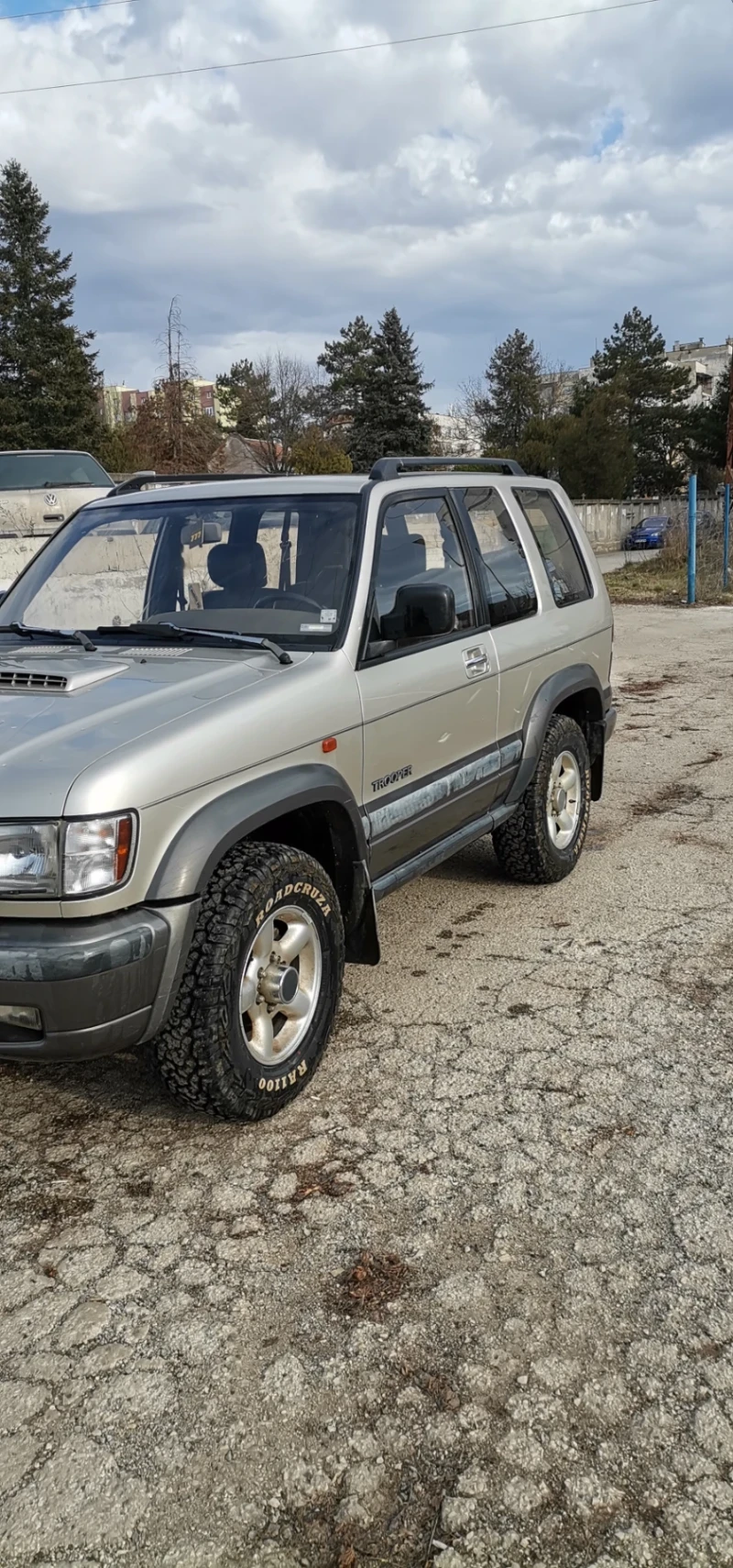 Isuzu Trooper, снимка 3 - Автомобили и джипове - 48885482