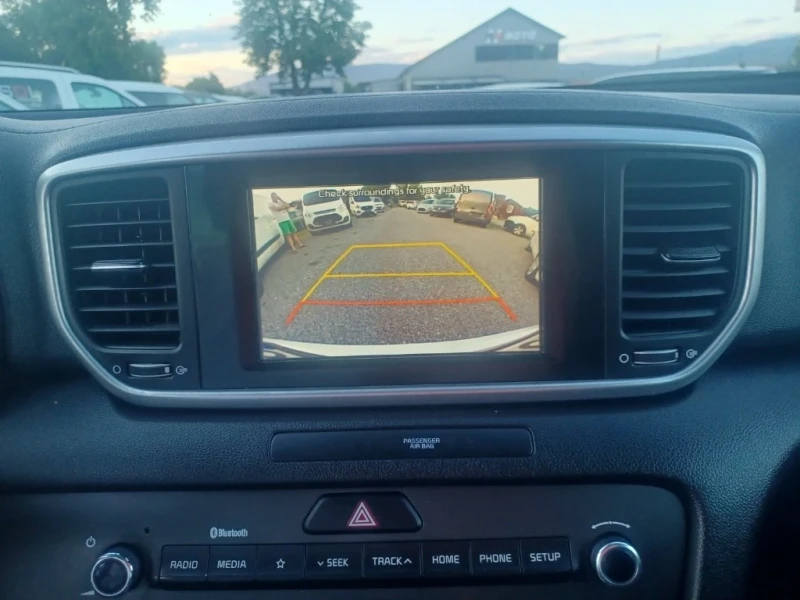 Kia Sportage 1.6 CRDI, снимка 10 - Автомобили и джипове - 50586529