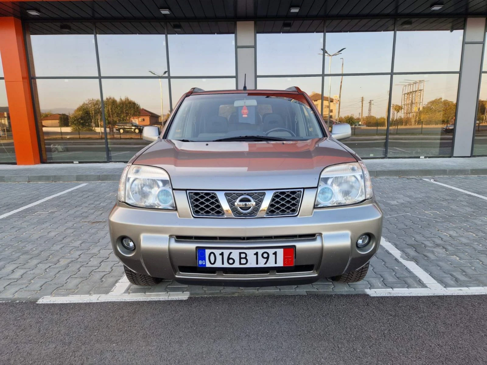 Nissan X-trail 2.2 - изображение 3