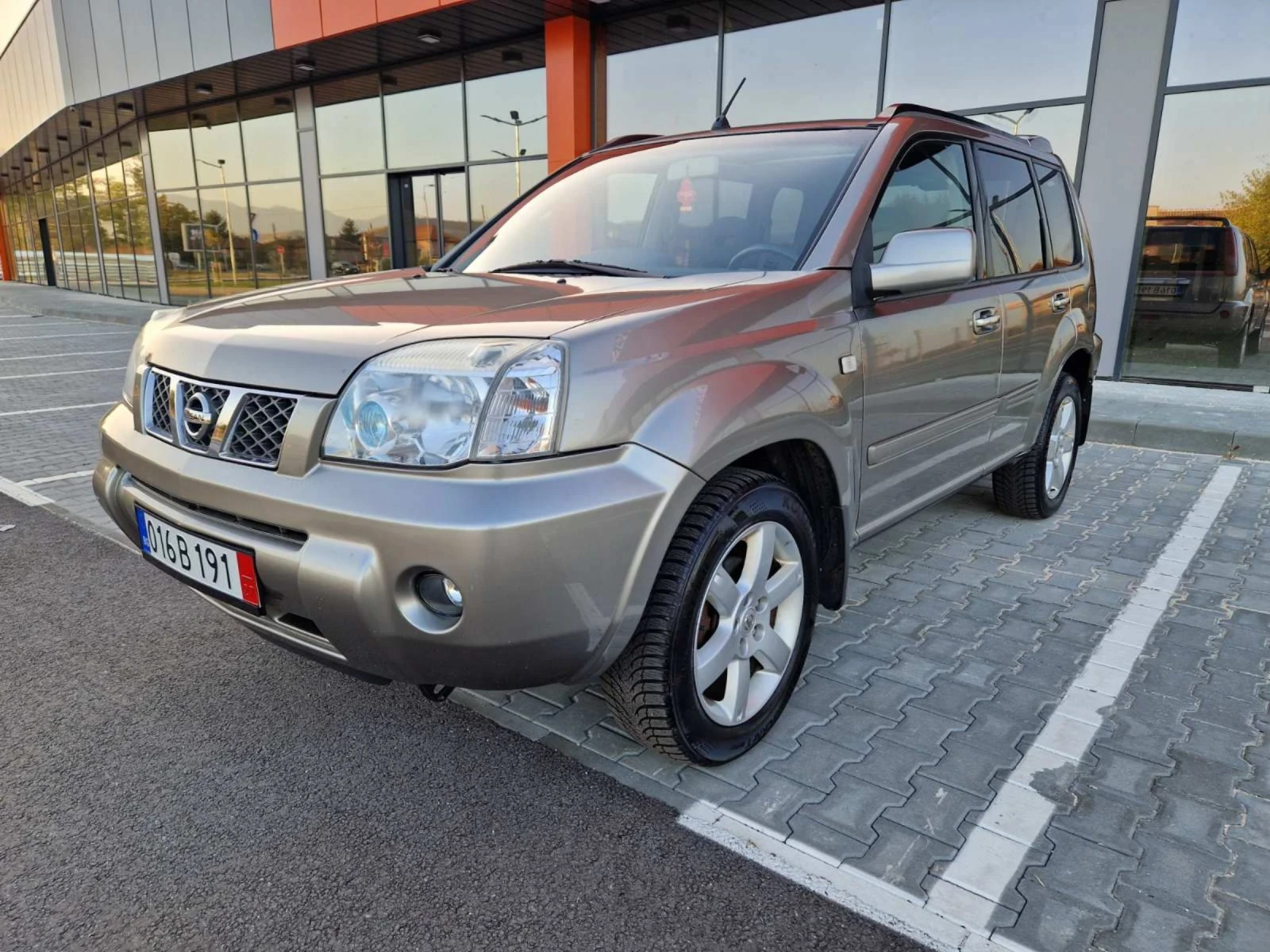 Nissan X-trail 2.2 - изображение 2