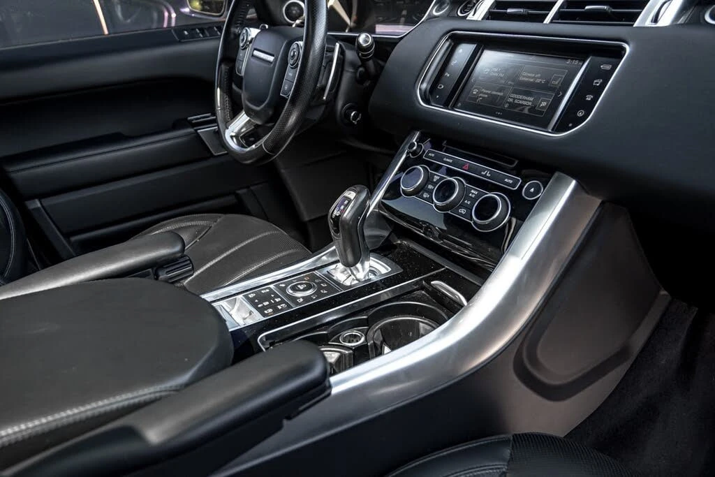 Land Rover Range Rover Sport * АВТО КРЕДИТ* ЦЕНА ДО БГ * СЕРВИЗНА ИСТОРИЯ *  - изображение 10