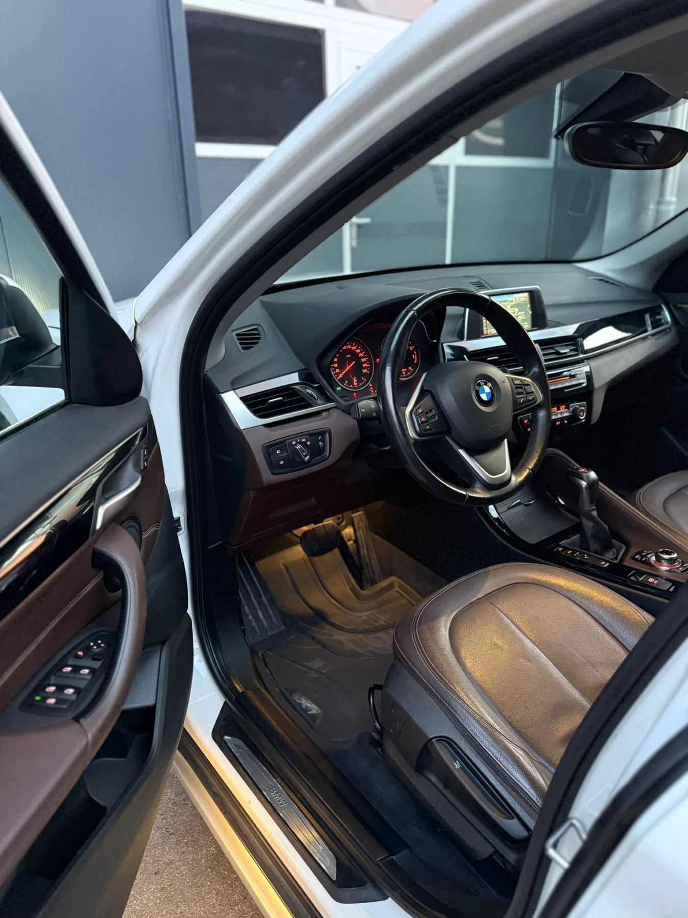 BMW X1 X-Drive 2.0 Sport Line   | Mobile.bg   10