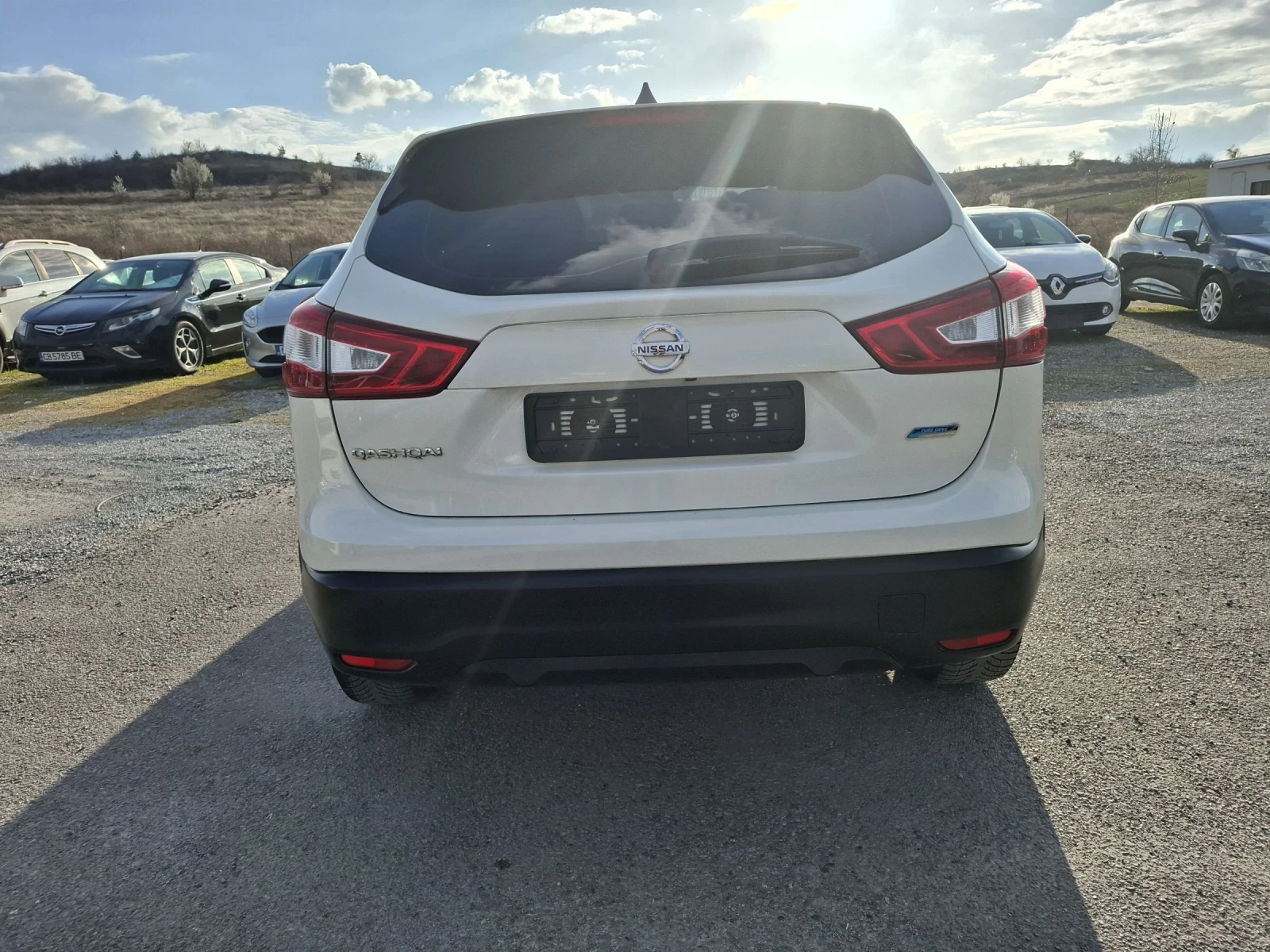 Nissan Qashqai 1, 5 DCI-115ps, Navi, Kamera, Euro 6B, снимка 6 - Автомобили и джипове - 53976985