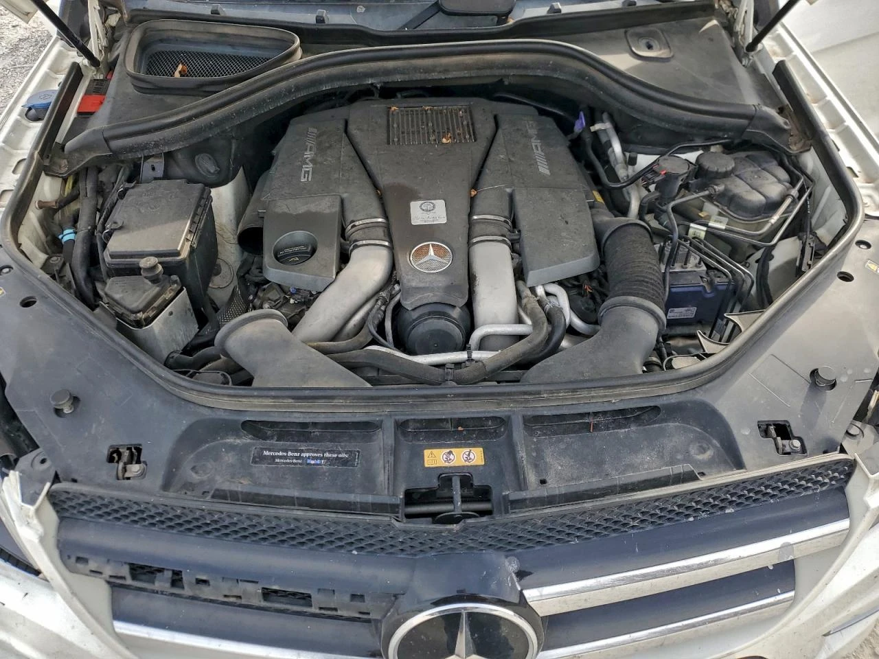 Mercedes-Benz GL 63 AMG 4MATIC| DESIGNO| H/K| | DISTRONIC| ПАНО| 360| KEYL, снимка 12 - Автомобили и джипове - 53979531