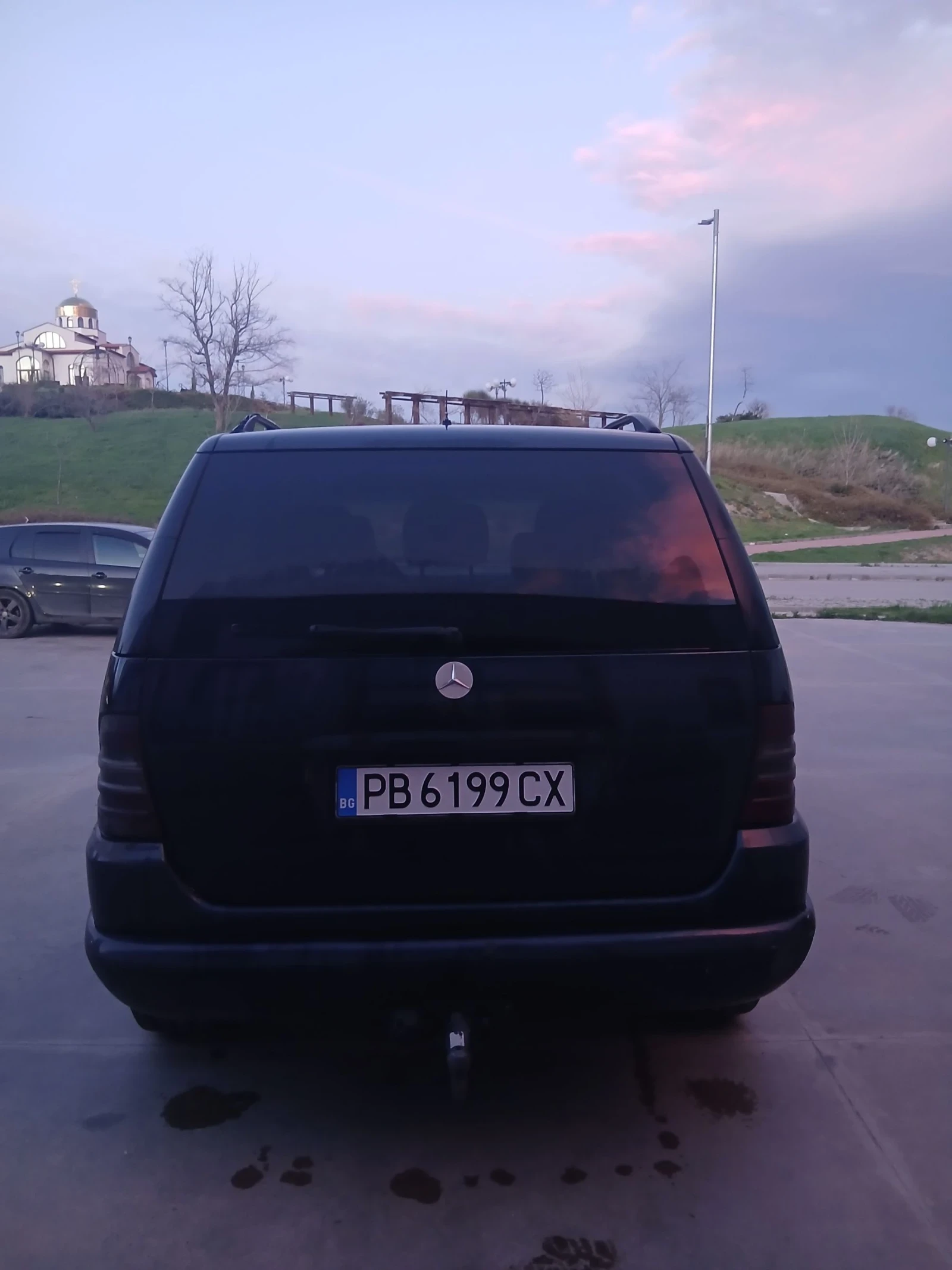 Mercedes-Benz ML 230, снимка 4 - Автомобили и джипове - 54140935