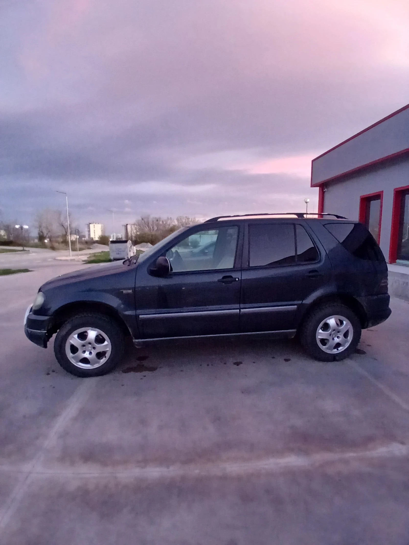 Mercedes-Benz ML 230, снимка 2 - Автомобили и джипове - 54140935