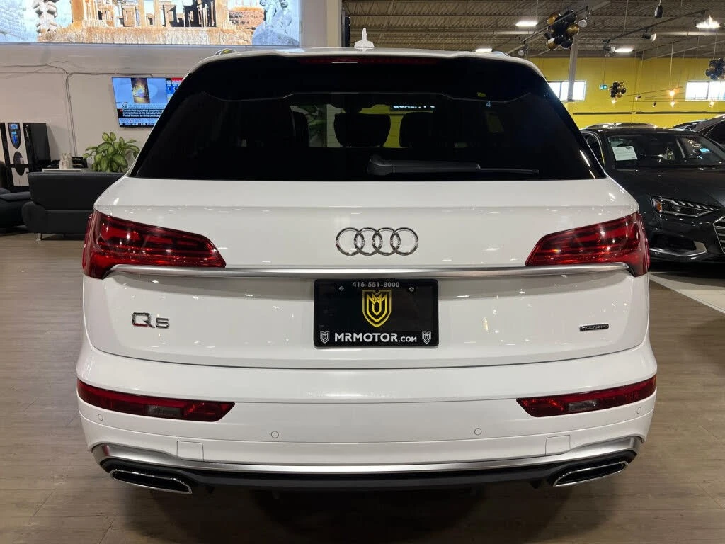 Audi Q5  Premium Plus S-line * АвтоКредит * (Цена до БГ), снимка 4 - Автомобили и джипове - 55429799