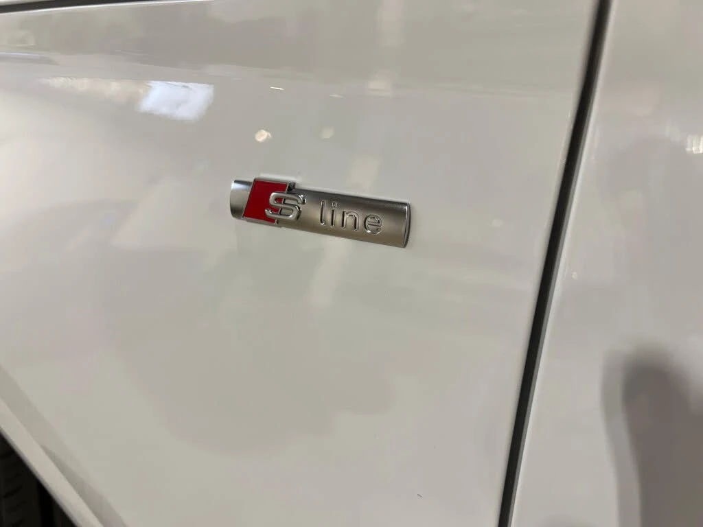 Audi Q5  Premium Plus S-line * АвтоКредит * (Цена до БГ), снимка 10 - Автомобили и джипове - 55429799