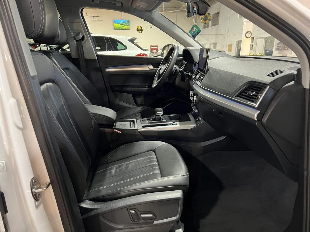 Audi Q5  Premium Plus S-line * АвтоКредит * (Цена до БГ), снимка 16 - Автомобили и джипове - 55429799
