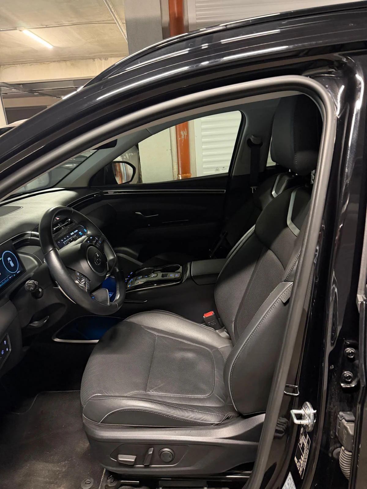 Hyundai Tucson, снимка 5 - Автомобили и джипове - 56012189