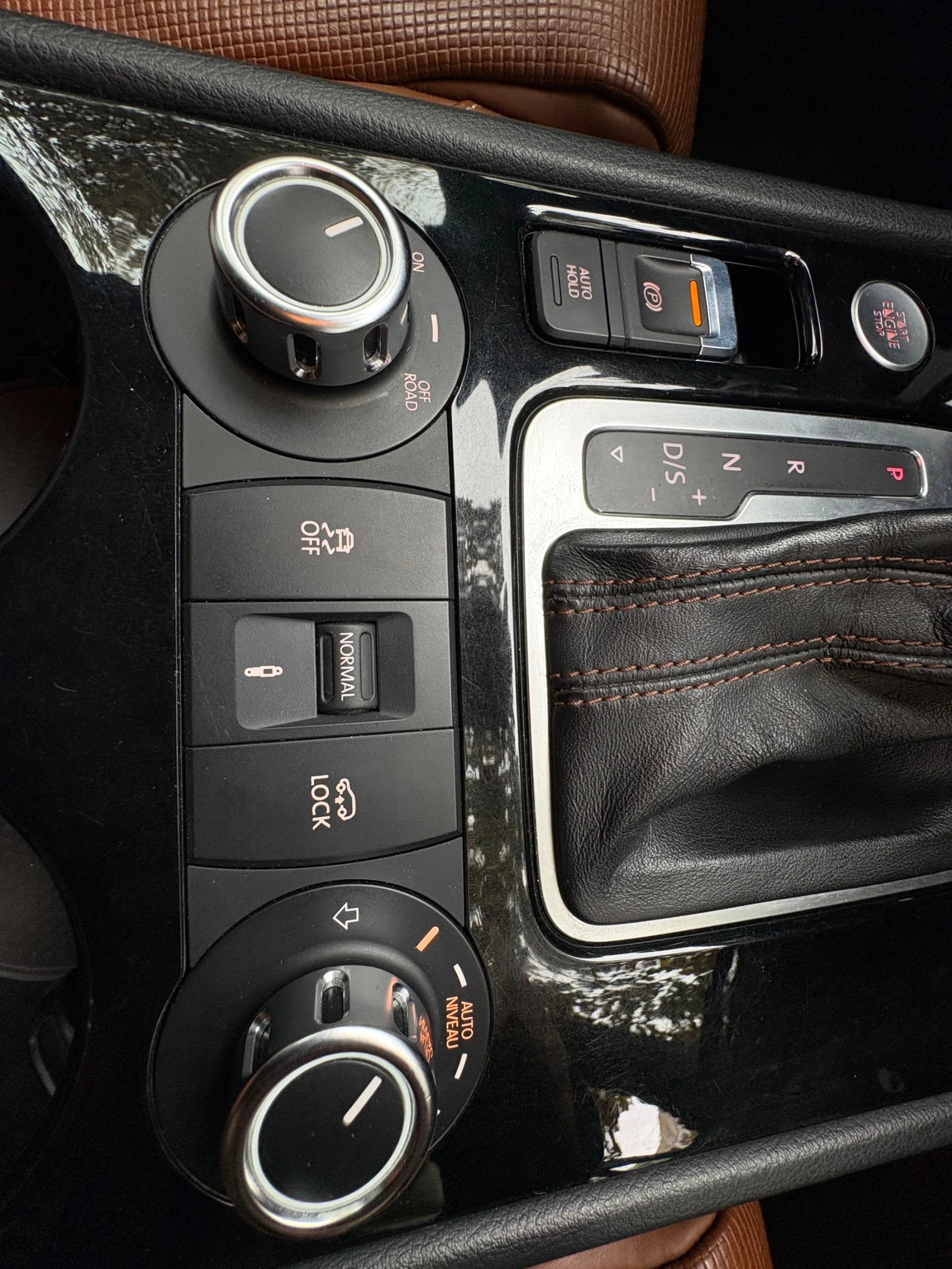 VW Touareg, снимка 9 - Автомобили и джипове - 56522826