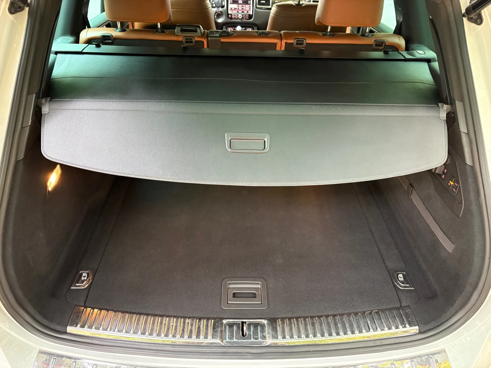 VW Touareg, снимка 16 - Автомобили и джипове - 56522826